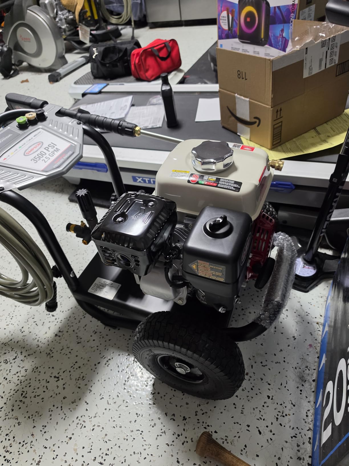Simpson PowerShot 3500 PSI Gas Pressure Washer, 2.5 GPM, Honda GX200 Engine | Gas Power Washer For Professionals. AAA Triplex Pump, 25' MorFlex Hose, 5 Nozzles, Steel Frame. 49-State Compliant. PS3228 customer photo 2