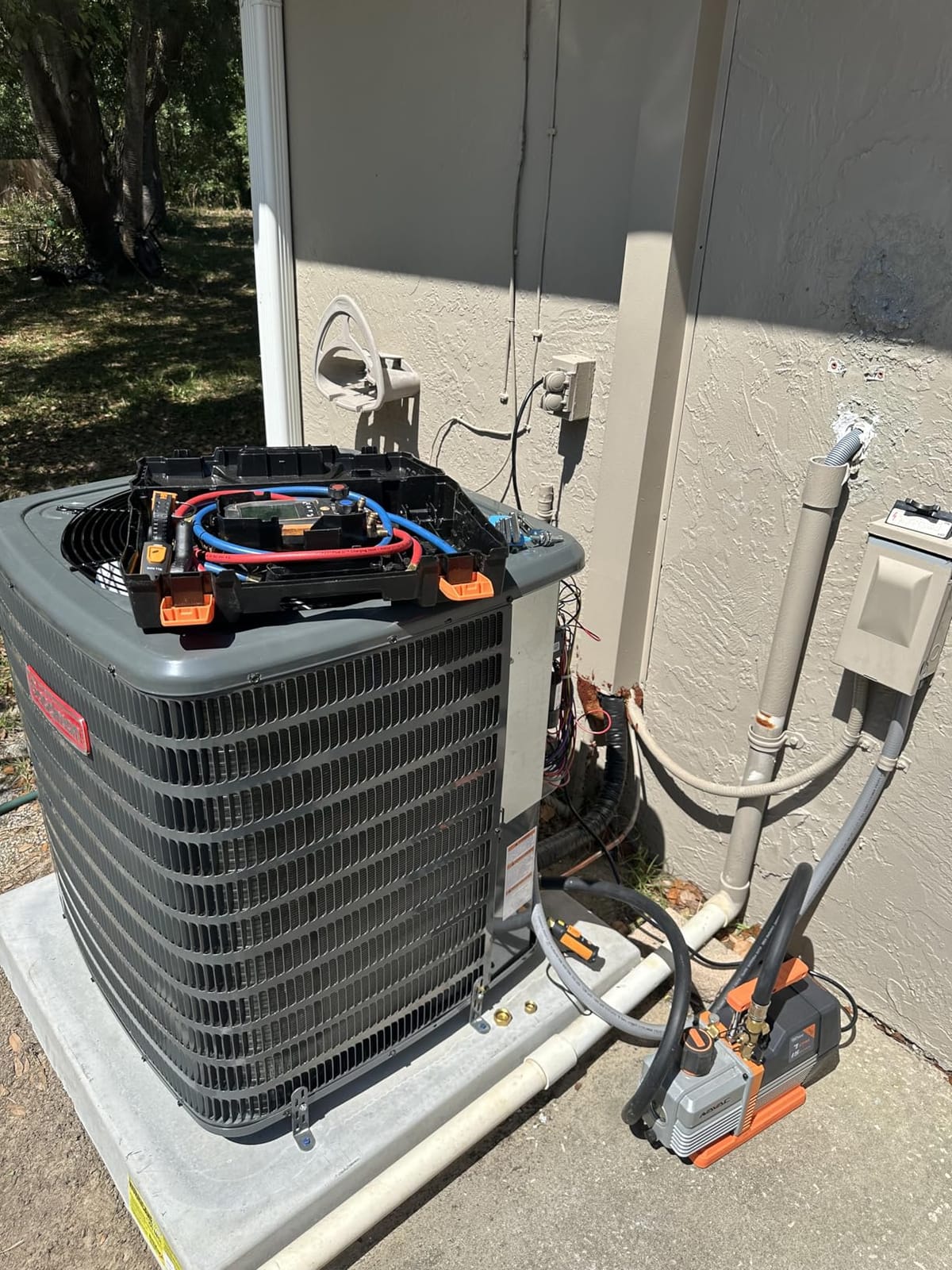 NAVAC Dual-Stage HVAC Vacuum Pump - AC Motor with Forced Oil Circulation, Oil-Mist Filter, 15 Micron Ultimate Vacuum, Pro Series customer photo 1