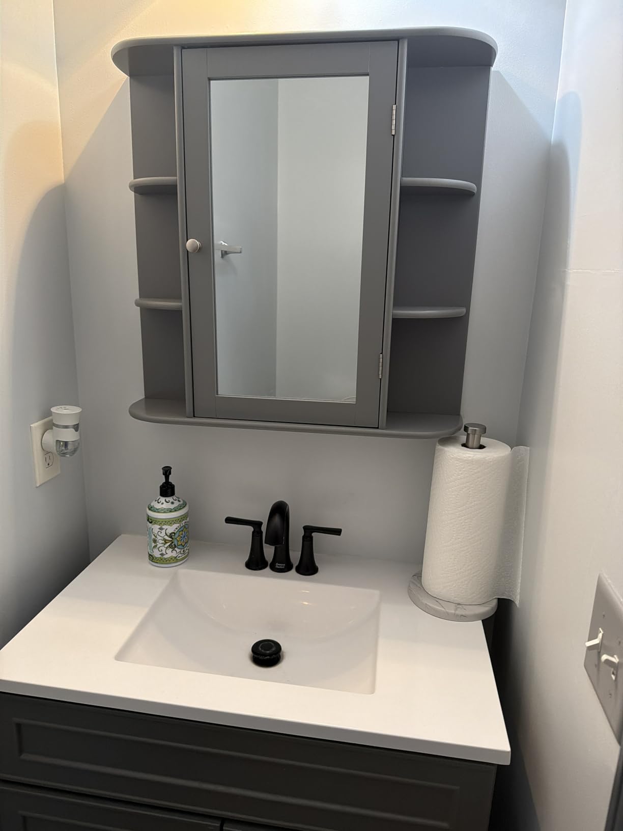 Tangkula Bathroom Medicine Cabinet with Mirror, Modern Wall Mounted Space-Saving Storage Organizer with Mirrored Door, 4 Internal Shelves & 6 Open Side Shelves (White) customer photo 2