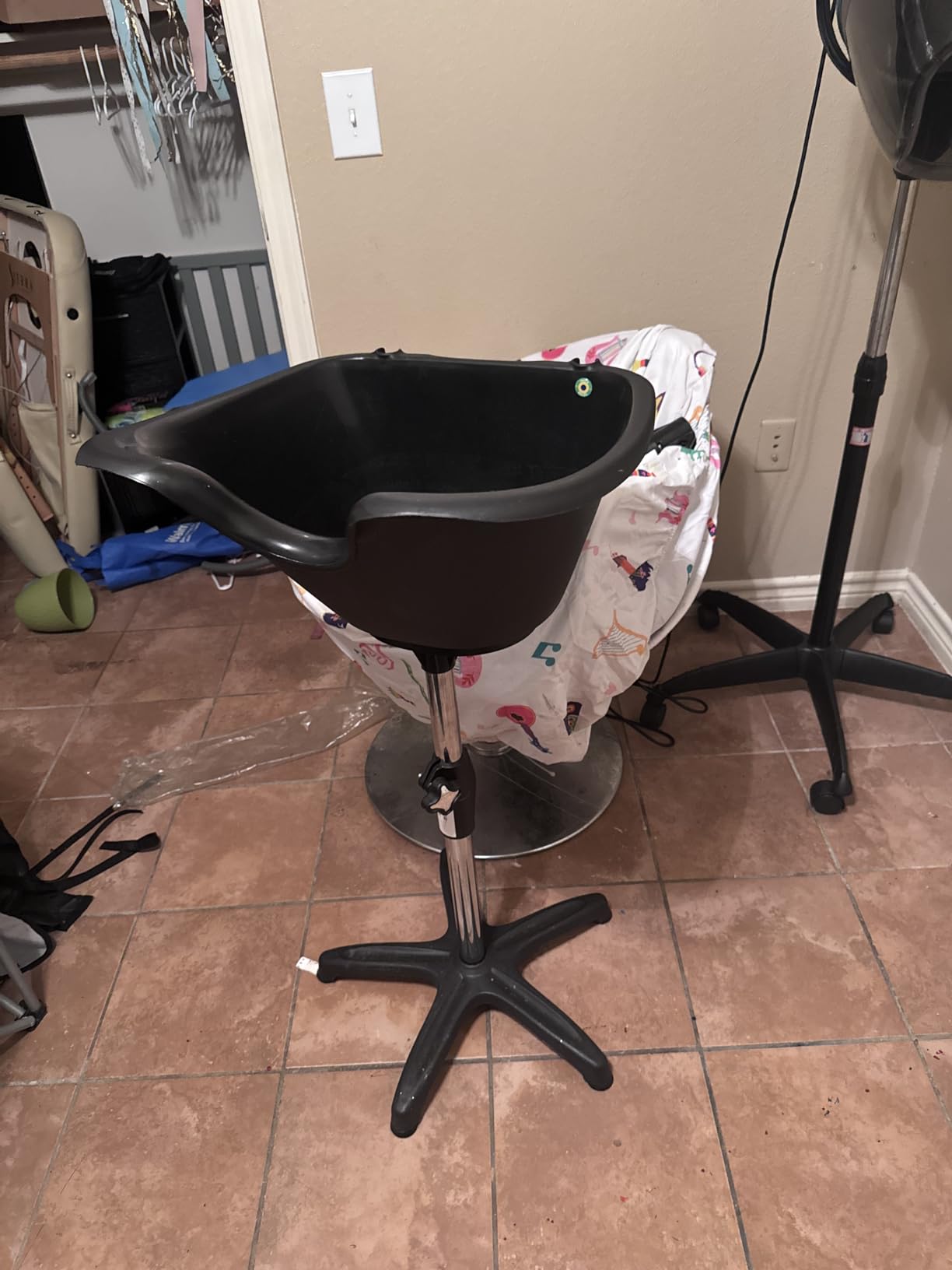 Dompel Portable Shampoo Bowl - Washing Unit & Hair Sink for Salons, Home Care, Seniors & Disabled - Chrome Steel Structure, Adjustable Height, 22L Capacity customer photo 2