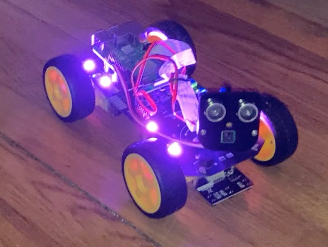 Freenove 4WD Smart Car Kit for Raspberry Pi 5 4 B 3 B+ Zero 2 W, Face Tracking, Line Tracking, Light Tracing, Obstacle Avoidance, App Control, Camera, Servo (Raspberry Pi NOT Included) customer photo 1