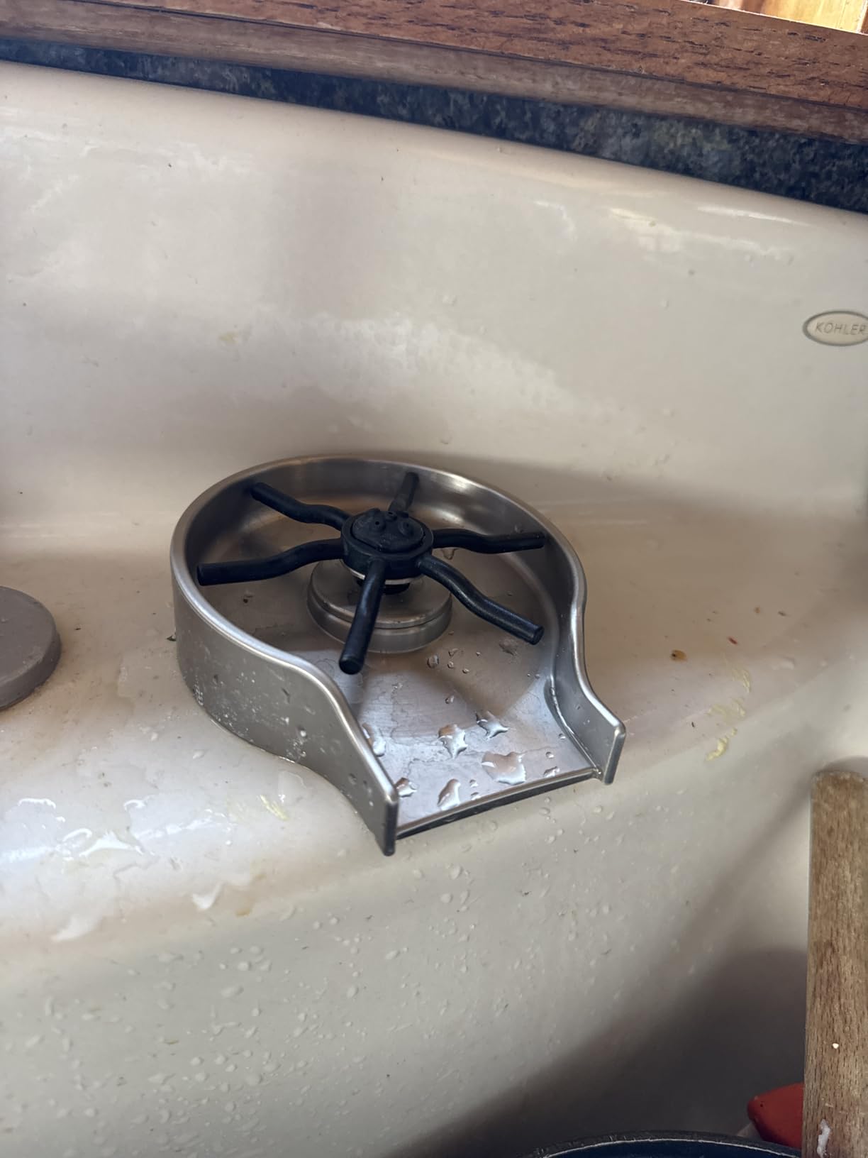 Delta Faucet Glass Rinser for Kitchen Sinks, Kitchen Sink Accessories, Bar Glass Rinser, SpotShield Stainless GR150-SP customer photo 2