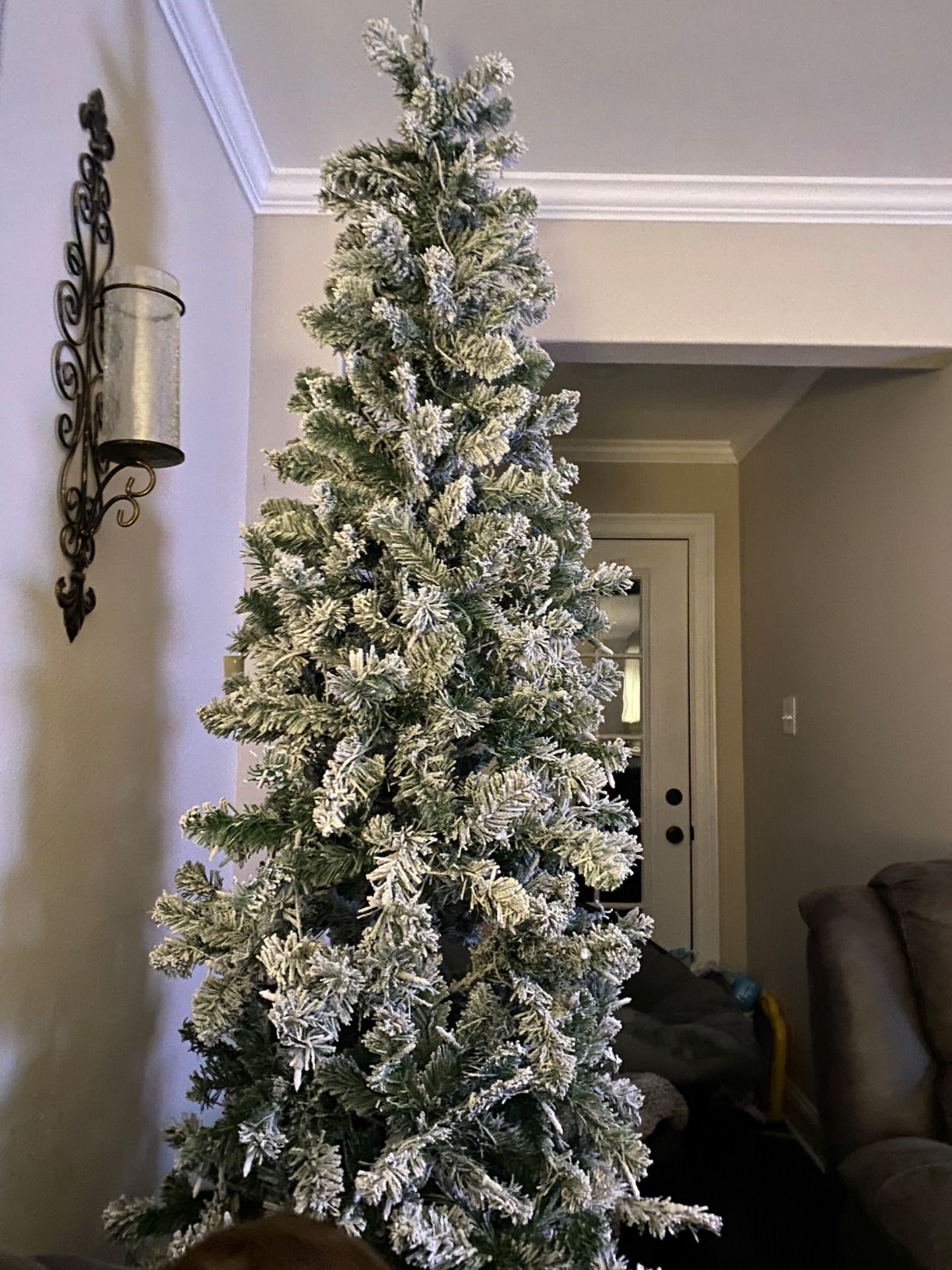 Best Choice Products Flocked Pencil Christmas Tree, Pre-Lit Slim Artificial Holiday Decoration, 4.5ft Lighted Skinny w/Base, Warm White Lights customer photo 2