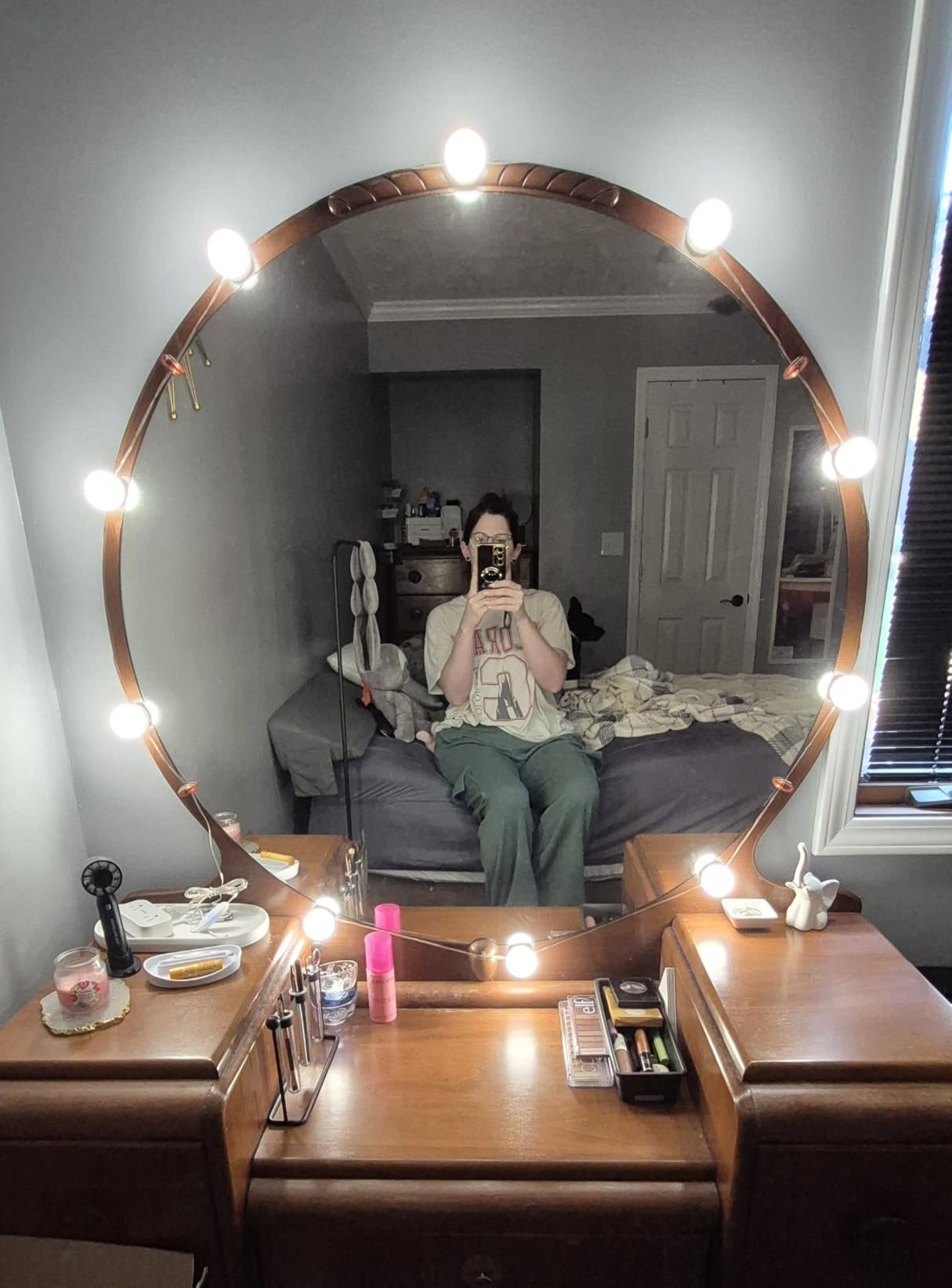 LED Vanity Lights For Mirror, Consciot Hollywood Style Vanity Lights With 10 Dimmable Bulbs, Adjustable Color & Brightness, USB Cable, Mirror Lights Stick on for Makeup Table Dressing Room Mirror customer photo 2