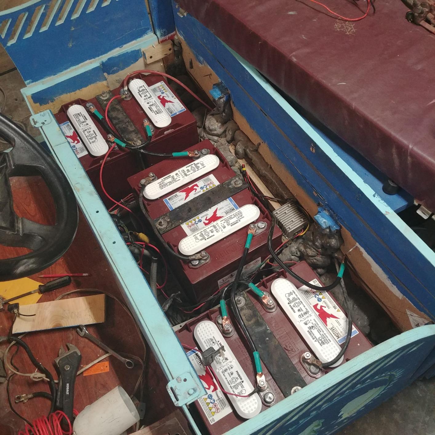 Banshee T875 8 Volt, 170 AH Deep Cycle Battery - 6 Pack customer photo 1