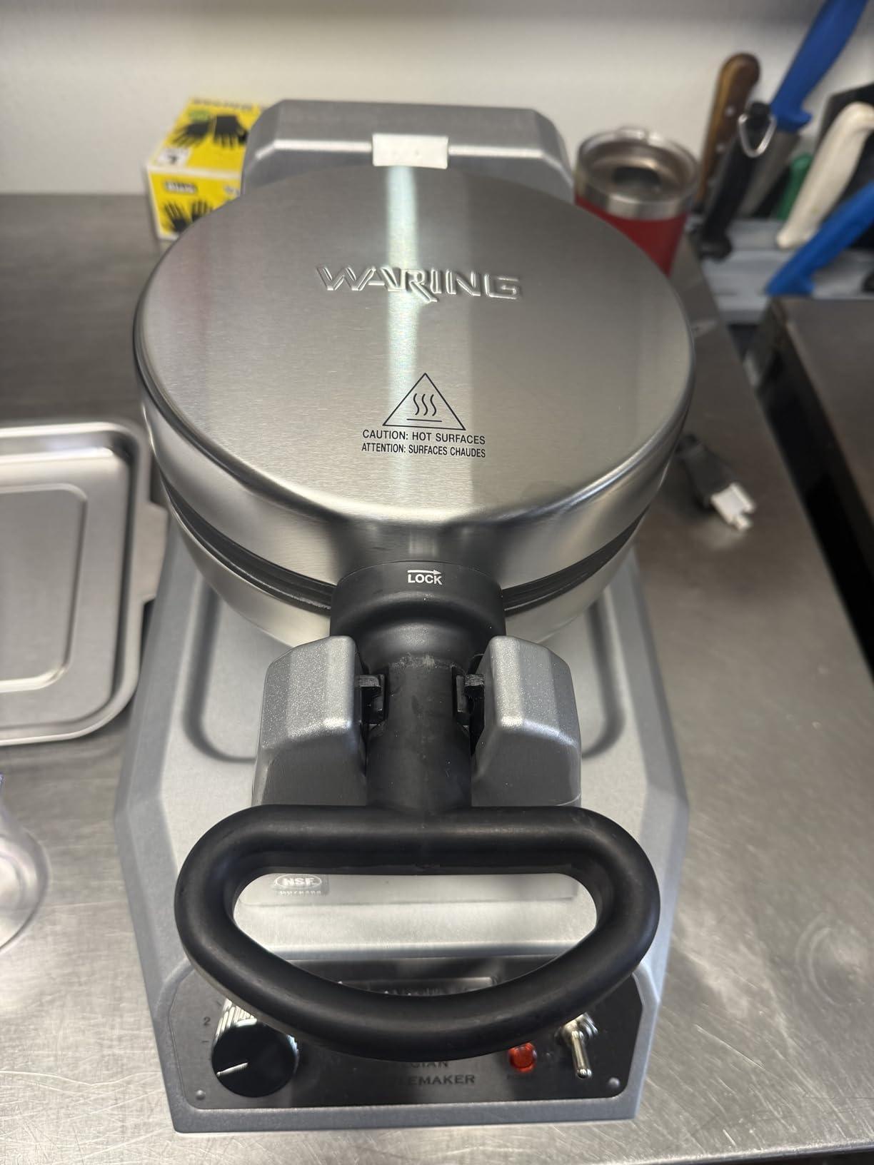 Waring Commercial Belgian Waffle Maker, 25 Waffles per Hour, Rotary Feature for Even Baking, Triple-Coated Nonstick Plates, NSF Certified, WW180X customer photo 2