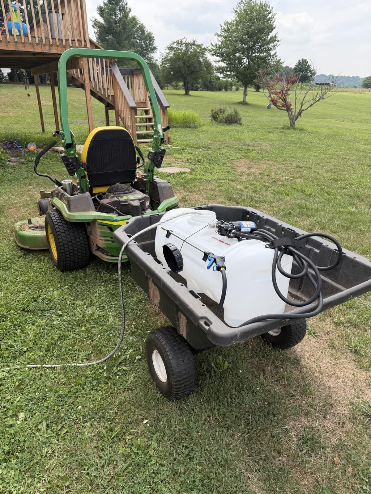 Master Mfg 25-Gallon Deluxe UTV & ATV Spot Sprayer - 2.2GPM, 70PSI Max for Fertilizer, Weed & Pest customer photo 2