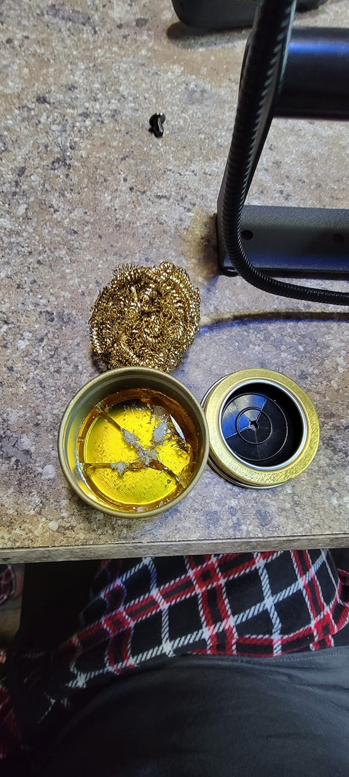 X-Tronic 3060-PRO 75W Soldering Iron Station Kit, 5 Extra Tips, Mini Mag Lamp, 4 Helping Hands, Solder Sucker, Tweezers, 50g Solder, Brass Sponge w/Flux, Sleep Func, °C/°F, 3 Temp Presets customer photo 1
