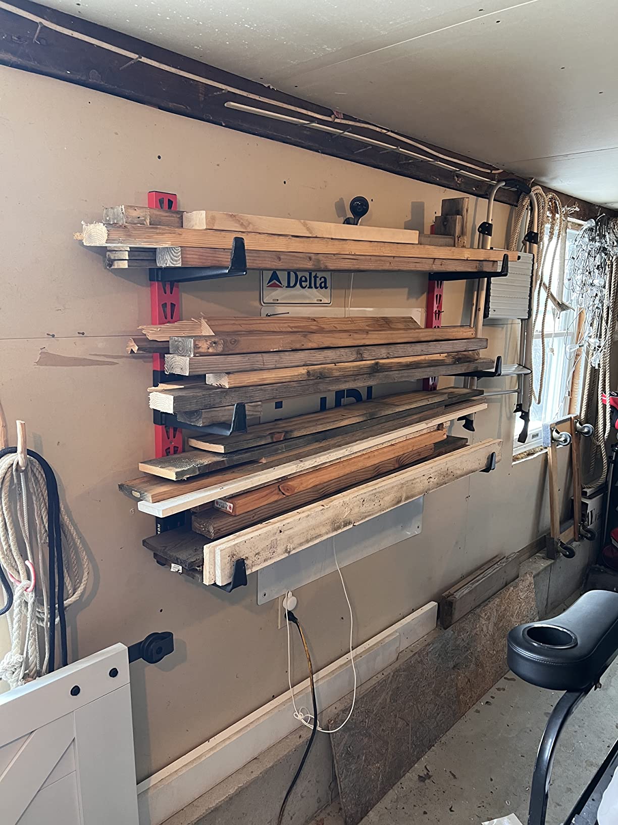 CRAFTSMAN 6-Arm, 10-Inch Deep Cantilever Rack Workshop for Wood, Lumber or Pipe Storage System, Arms Feature Anti-Marring Rubberized Coating and Roll Stops, 150-pound Capacity customer photo 1