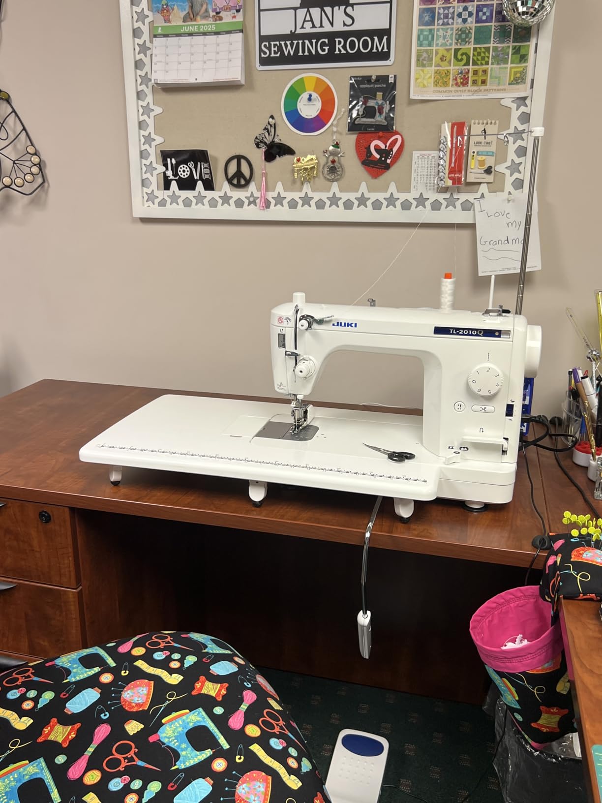 Juki 2010Q Sewing and Quilting High Speed Semi-Industrial Machine customer photo 1