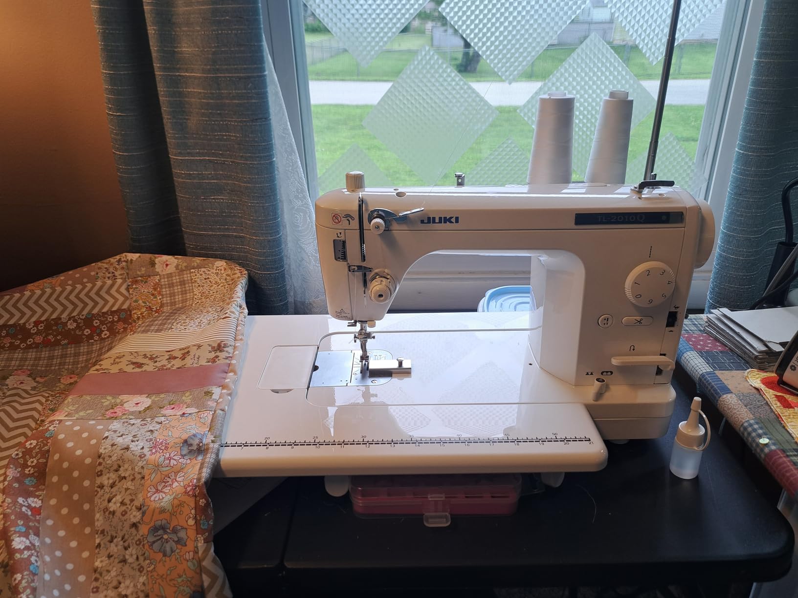 Juki 2010Q Sewing and Quilting High Speed Semi-Industrial Machine customer photo 2