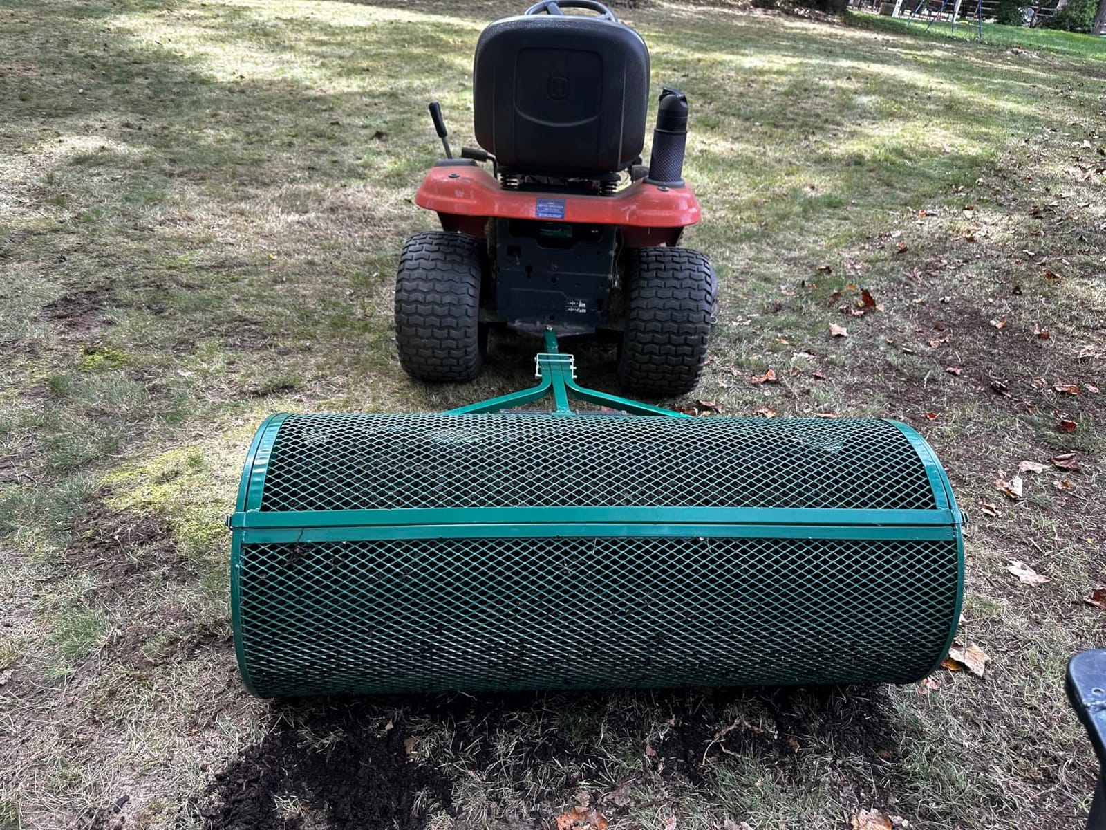 LANDZIE Lawn & Garden Spreaders - 44 Inch Heavy Duty Metal Mesh Basket Push/Tow Spreader - Compost, Peat Moss, Top Soil, Mulch - Durable Lightweight Multi-Purpose Yard Care Equipment - Manure Spreader customer photo 2