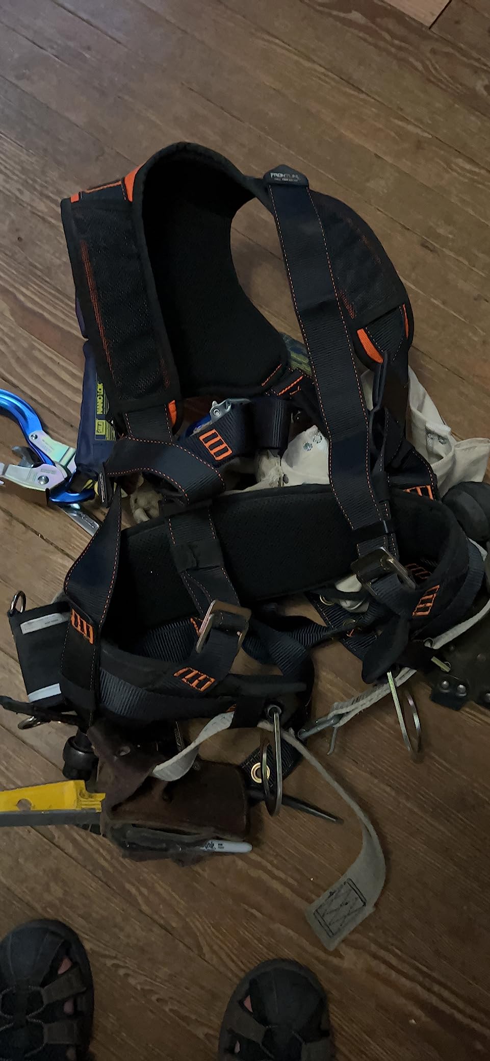 Frontline Full Body Harness | Suspension Trauma Straps| OSHA & ANSI Compliant customer photo 1