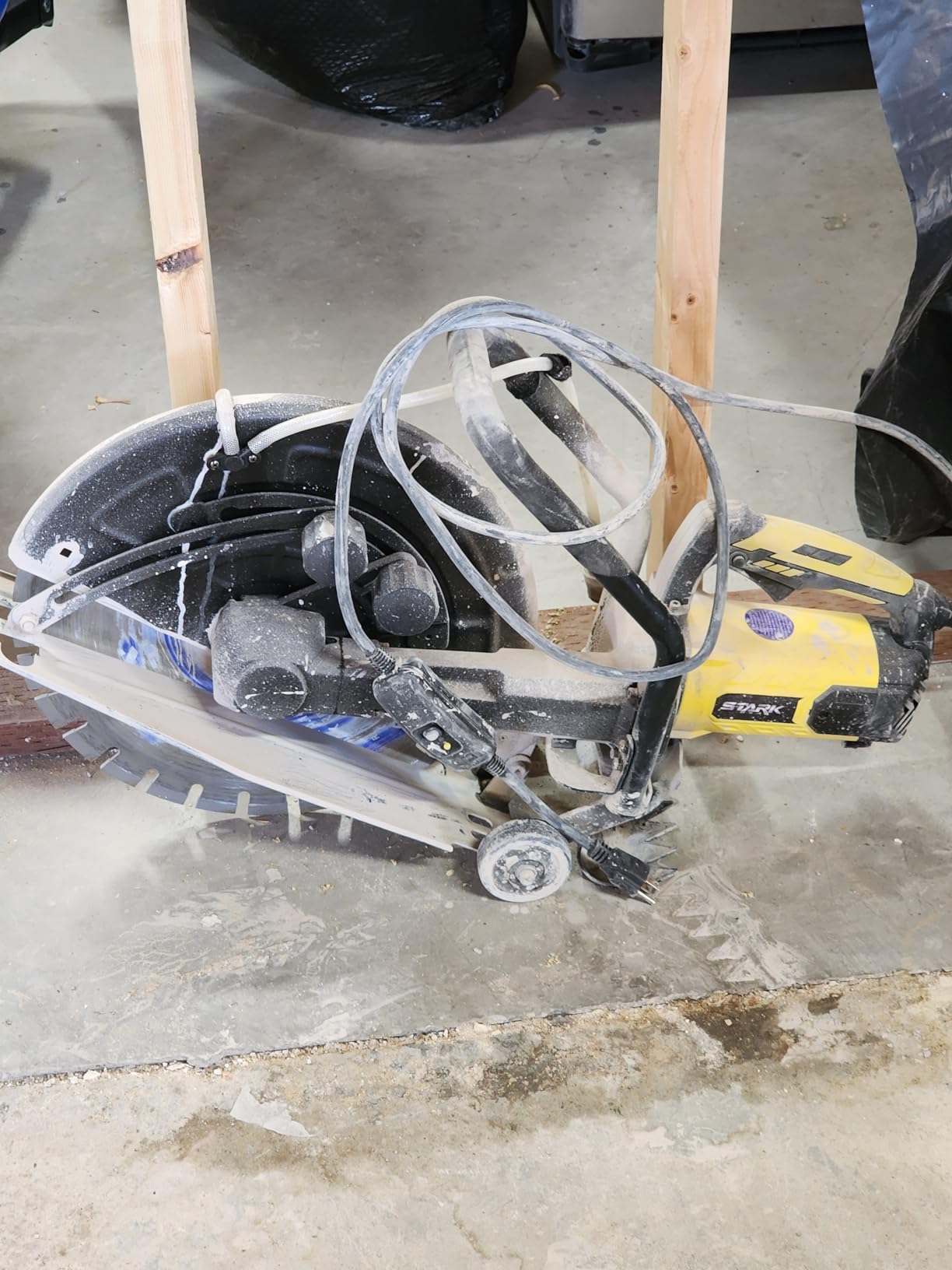 XtremepowerUS 3200W Electric 16