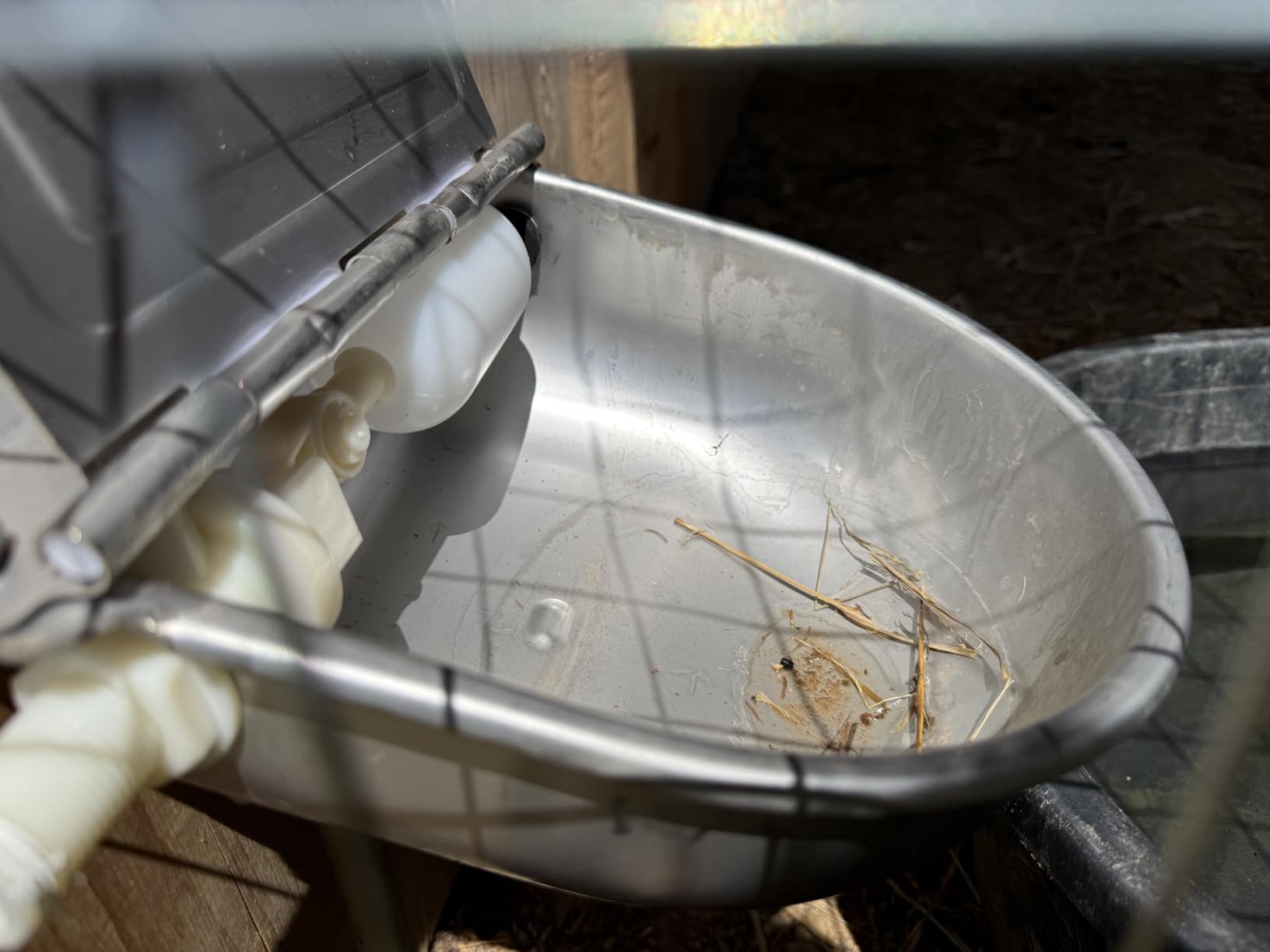 304 Stainless Steel Automatic Livestock Waterer with Float Valve and 39 inch Water Hose, Automatic Animal Water Bowl for Dogs, Horse, Calf, Chicken, Goat, Livestock Horse Waterer Dispenser customer photo 1