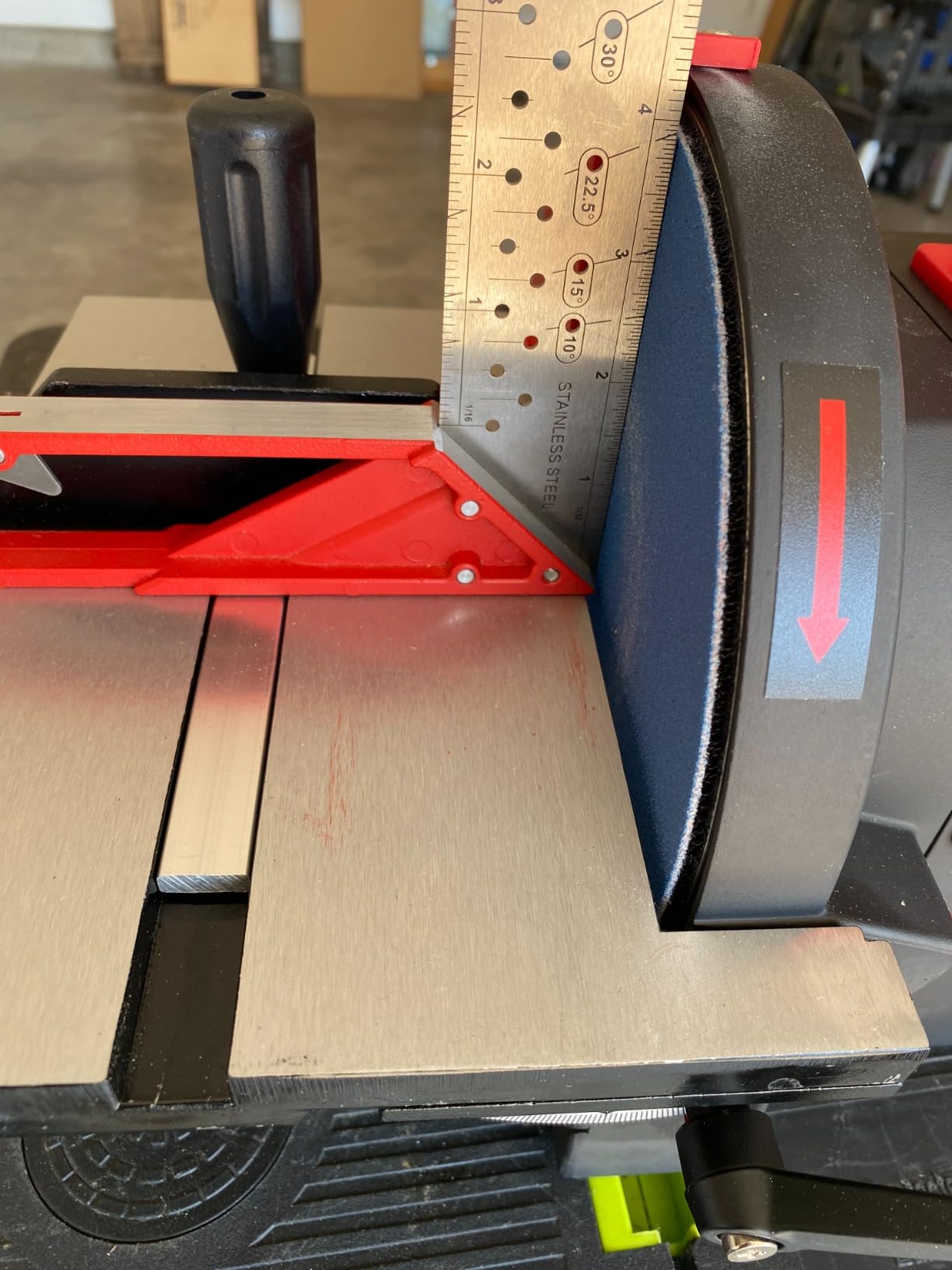 BUCKTOOL Pro 1HP Bench Belt Sander for Metal Working, 4 x 36 in Belt and 8 in Disc Sander with 1HP Direct-drive Motor, Benchtop for Metalworking, BD4801-M customer photo 2