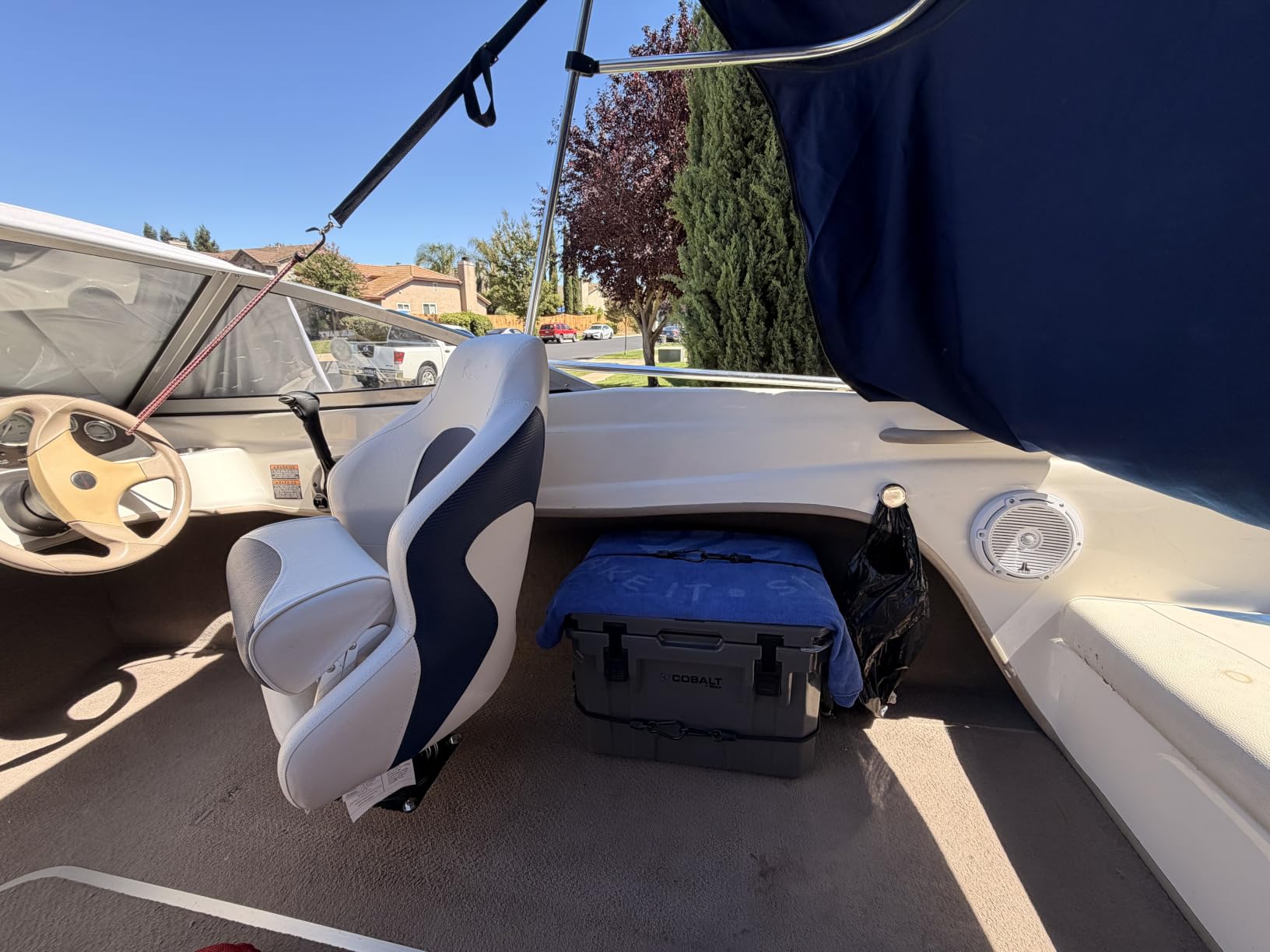 MSC Captain Boat Seat (White/Charcoal) customer photo 2