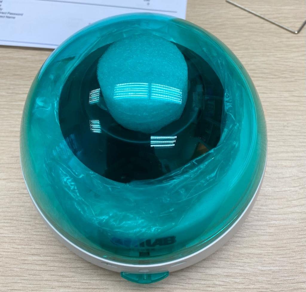 ONiLAB Scientific Mini Centrifuge 7000RPM, 2680 x g RCF, Lab Benchtop Centrifuge with 2 Rotors for 8 x 0.2/0.5/1.5/2.0ml and 0.2mL×32 PCR Strips, Low Noise≤45dB, 100-240V,Blue lid(ONLY for MICROTUBES) customer photo 1