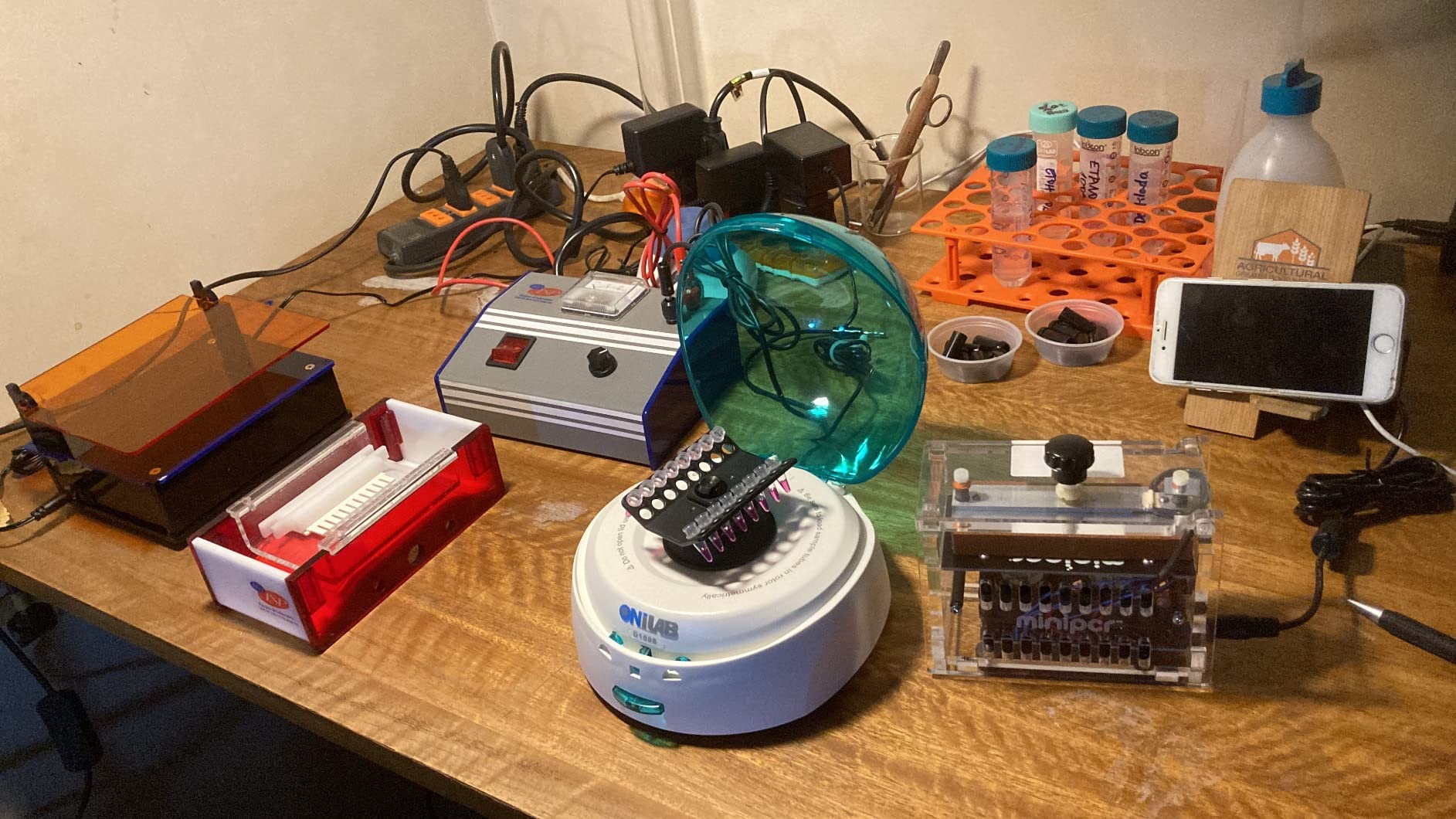 ONiLAB Scientific Mini Centrifuge 7000RPM, 2680 x g RCF, Lab Benchtop Centrifuge with 2 Rotors for 8 x 0.2/0.5/1.5/2.0ml and 0.2mL×32 PCR Strips, Low Noise≤45dB, 100-240V,Blue lid(ONLY for MICROTUBES) customer photo 2
