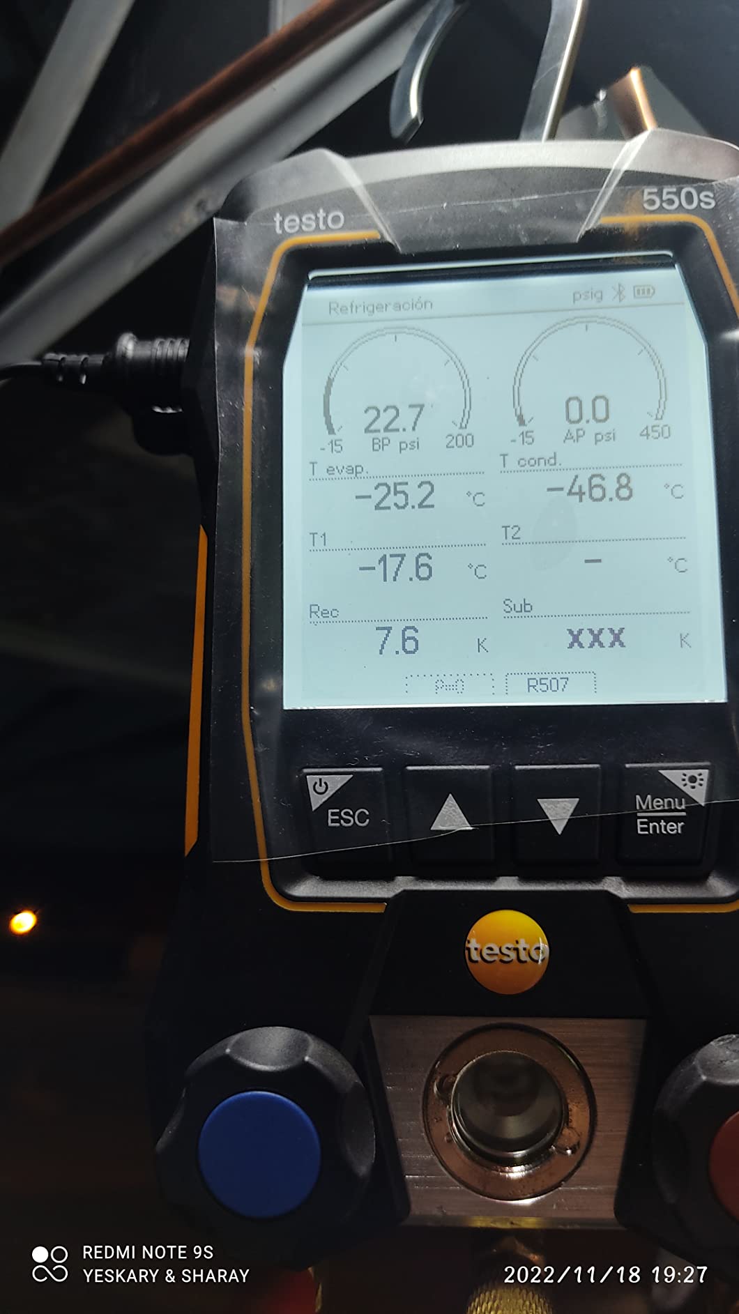testo 550s AC Manifold Gauge Set - Manifold Gauges HVAC - Incl. 2 Wired Temperature Clamp Probes - Recharge Kit with Superheat, Subcooling For AC, Refrigeration & Heat Pumps - Bluetooth customer photo 2
