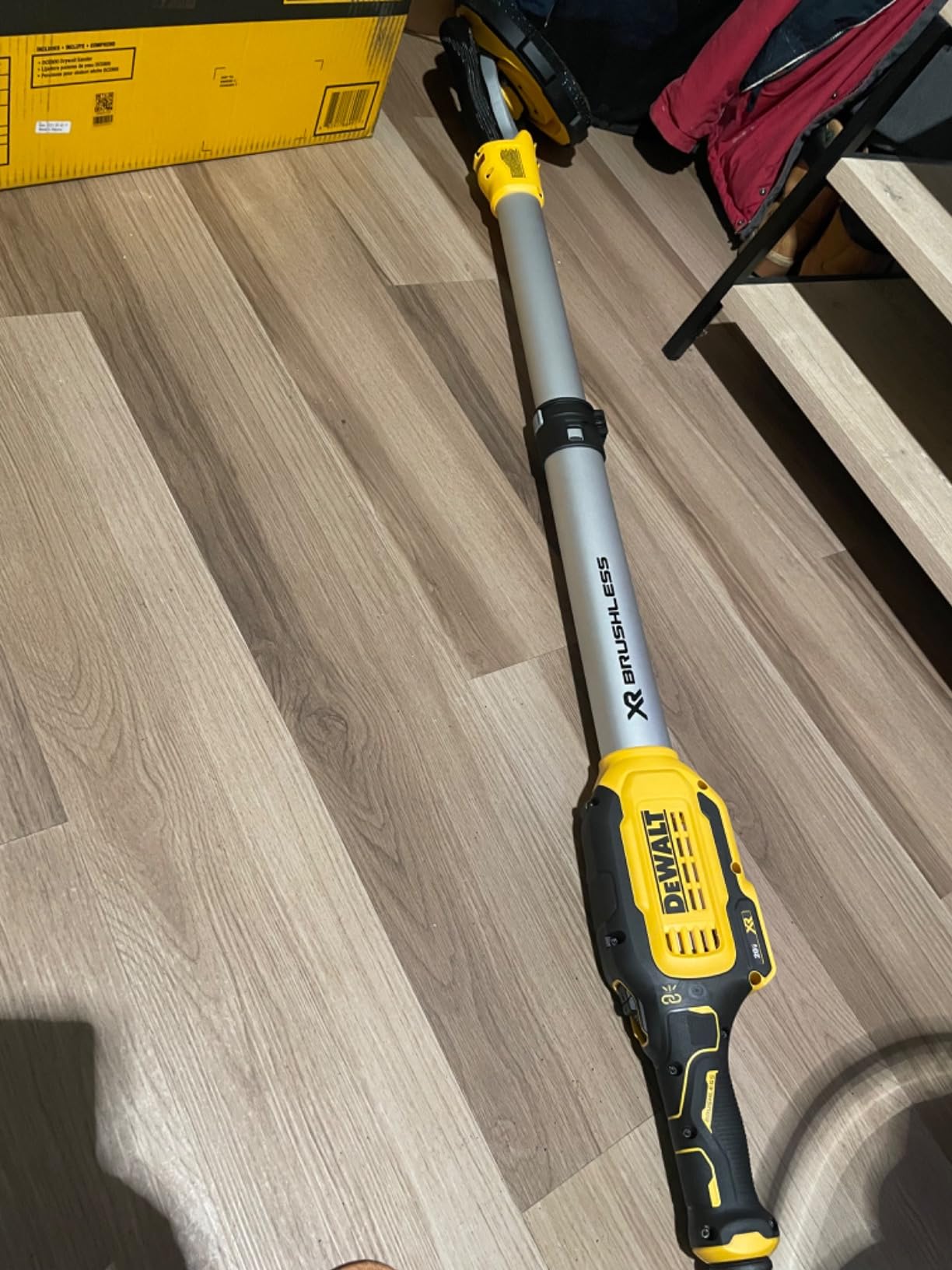 DEWALT 20V MAX Cordless Drywall Sander, Tool Only (DCE800B) customer photo 1