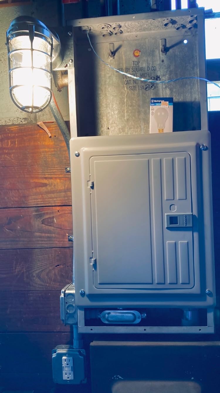 PN Series 100 Amp 12-Space 24-Circuit Main Breaker Plug-On Neutral Load Center Indoor with Copper Bus customer photo 1