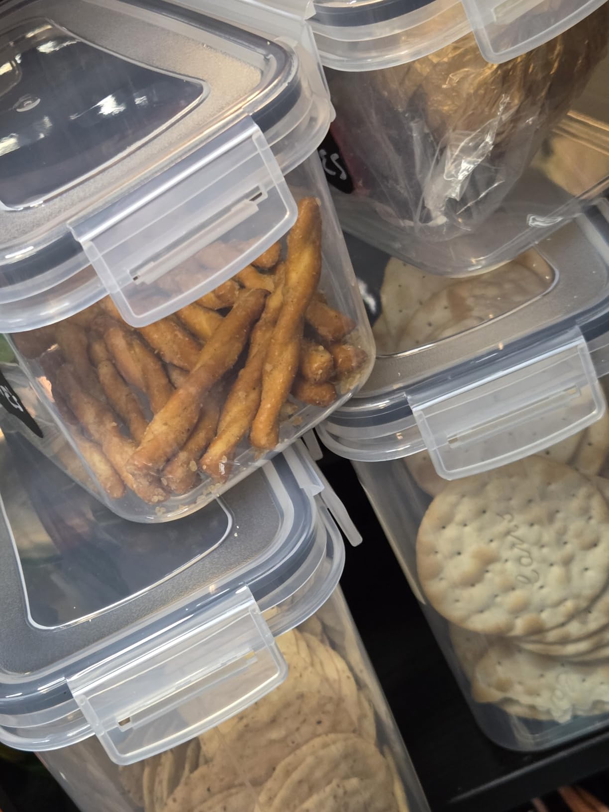 Airtight Food Storage Containers with Lids, Vtopmart 24 pcs Plastic Kitchen and Pantry Organization Canisters for Cereal, Dry Food, Flour and Sugar, BPA Free customer photo 1