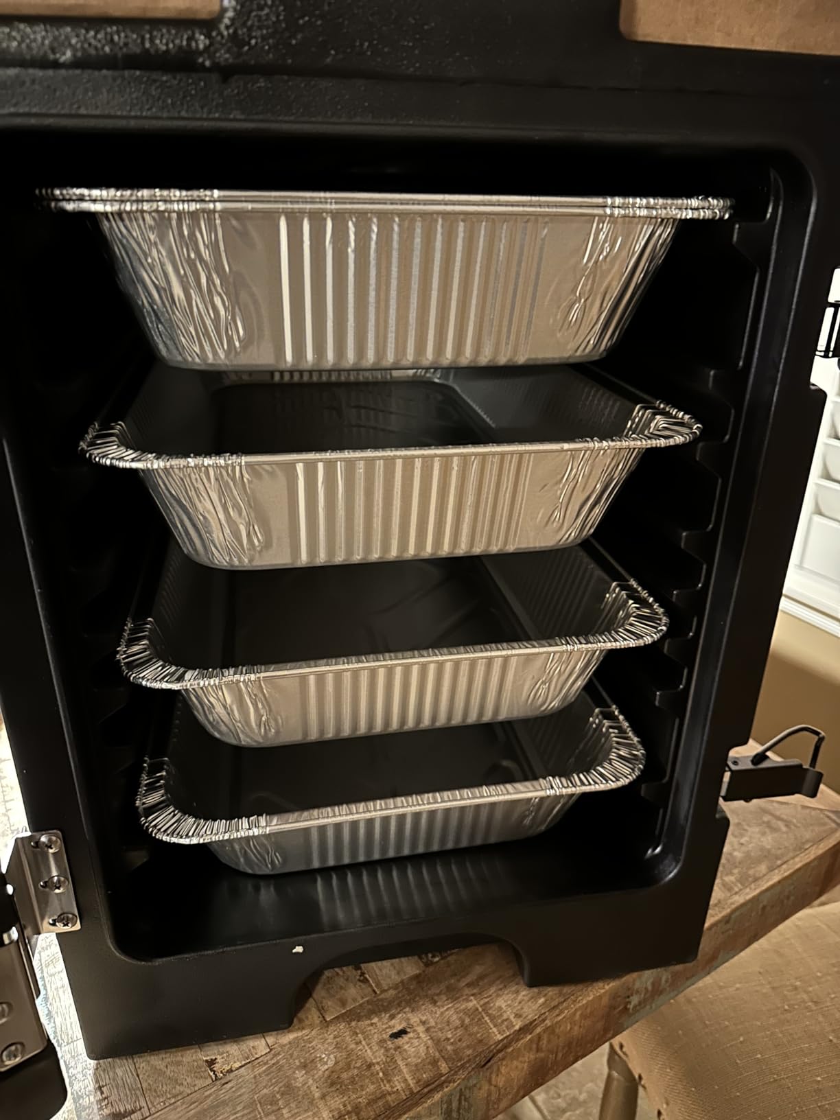 Pearington 85 qt. Commercial-Grade Insulated Food Pan Carrier for 5 Full-Size Pans, End-Loading Non-Electrical Stackable Hot Box Food Warmer with New Stainless Steel Latches, Black customer photo 2