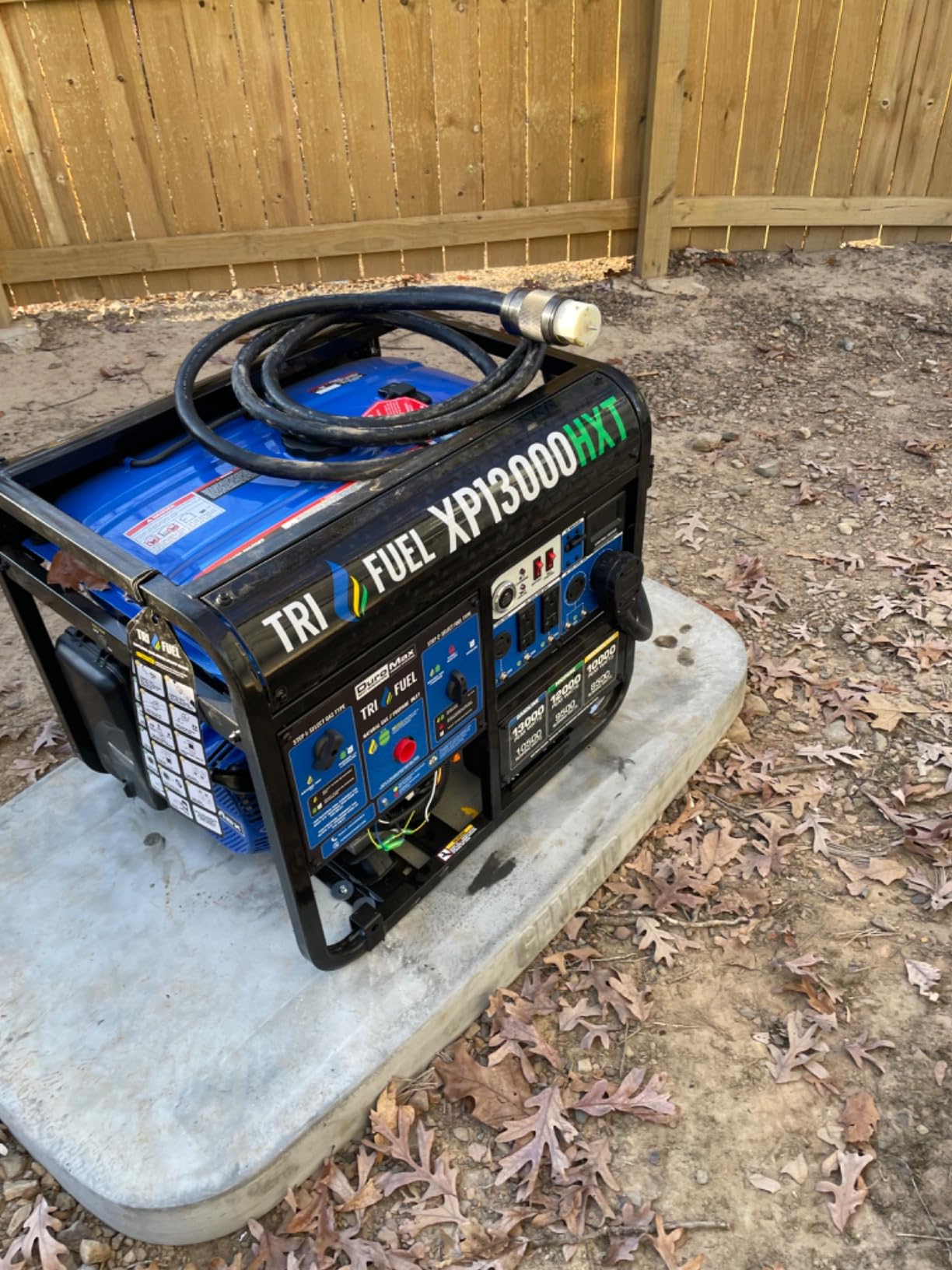 DuroMax XP13000HXT 13,000-Watt 500cc Tri Fuel Gas Propane Natural Gas Portable Generator with CO Alert, Black/Blue customer photo 1