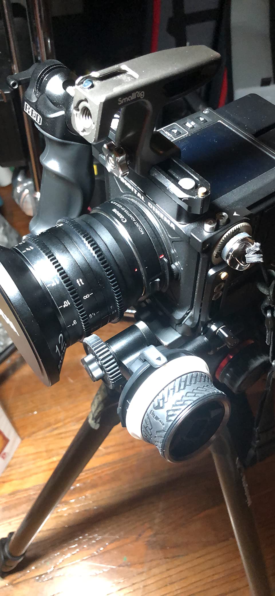SmallRig Mini Follow Focus with A/B Stops & 15mm Rod Clamp and Snap-on Gear Ring Belt for DLSRs and Mirrorless Cameras, Fits Different Diameter Lenses Up to 114mm customer photo 2