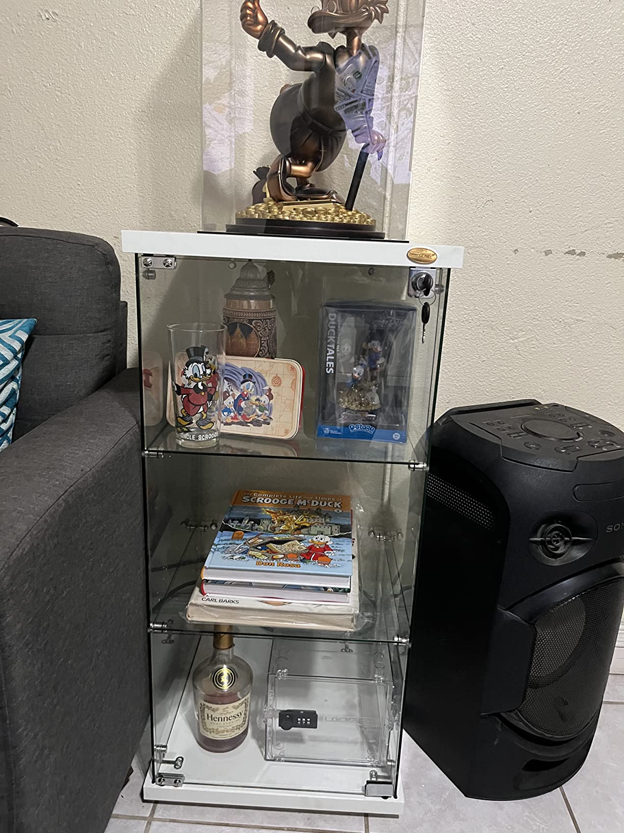 VIVOHOME 3 Layers 16''W x 16''D x 33''H Glass Display Cabinet Showcase Countertop with Lock, 4mm Tempered Glass 25mm MDF Base customer photo 2