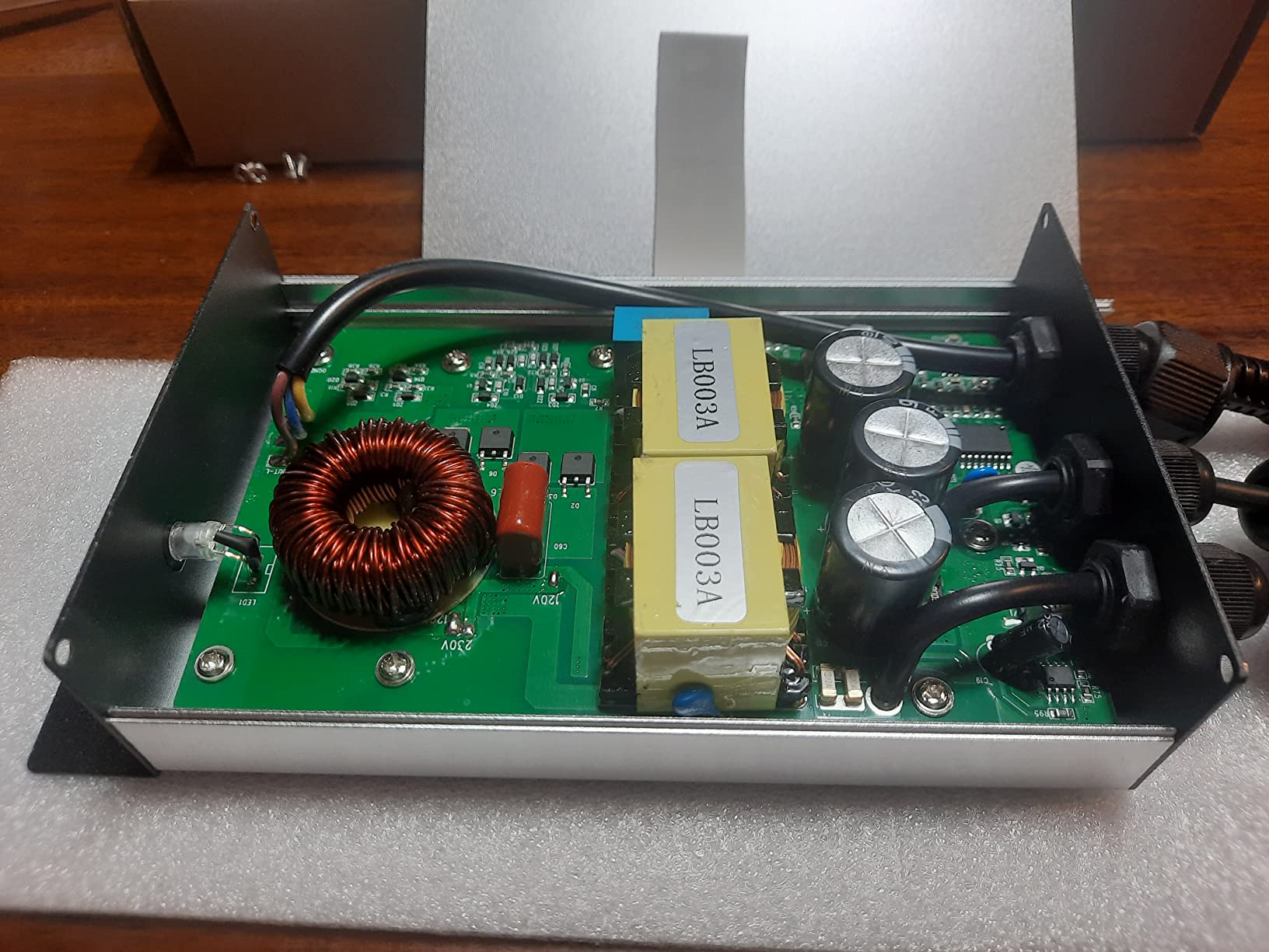 Y&H 700W Grid Tie Inverter MPPT Solar Input Voc34-46V AC90-140V Output for 24V 36V Solar Panel customer photo 2