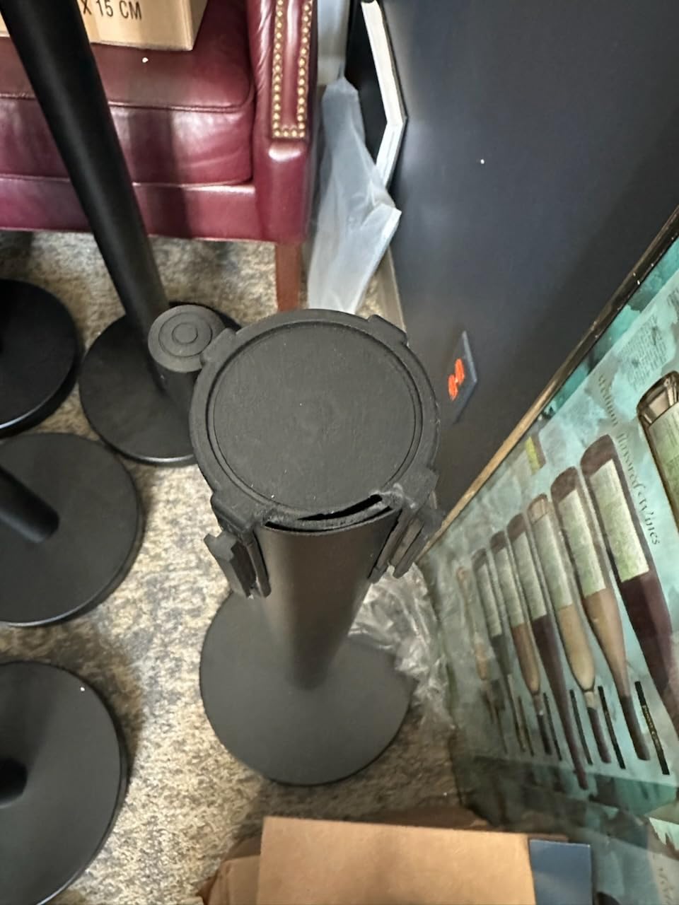 VEVOR Crowd Control Stanchion Set, Stanchion Set with 6.6 ft/2 m Black Retractable Belt, Black Crowd Control Barrier w/Concrete and Solid Metal Base - Easy Connect Assembly (6) customer photo 2