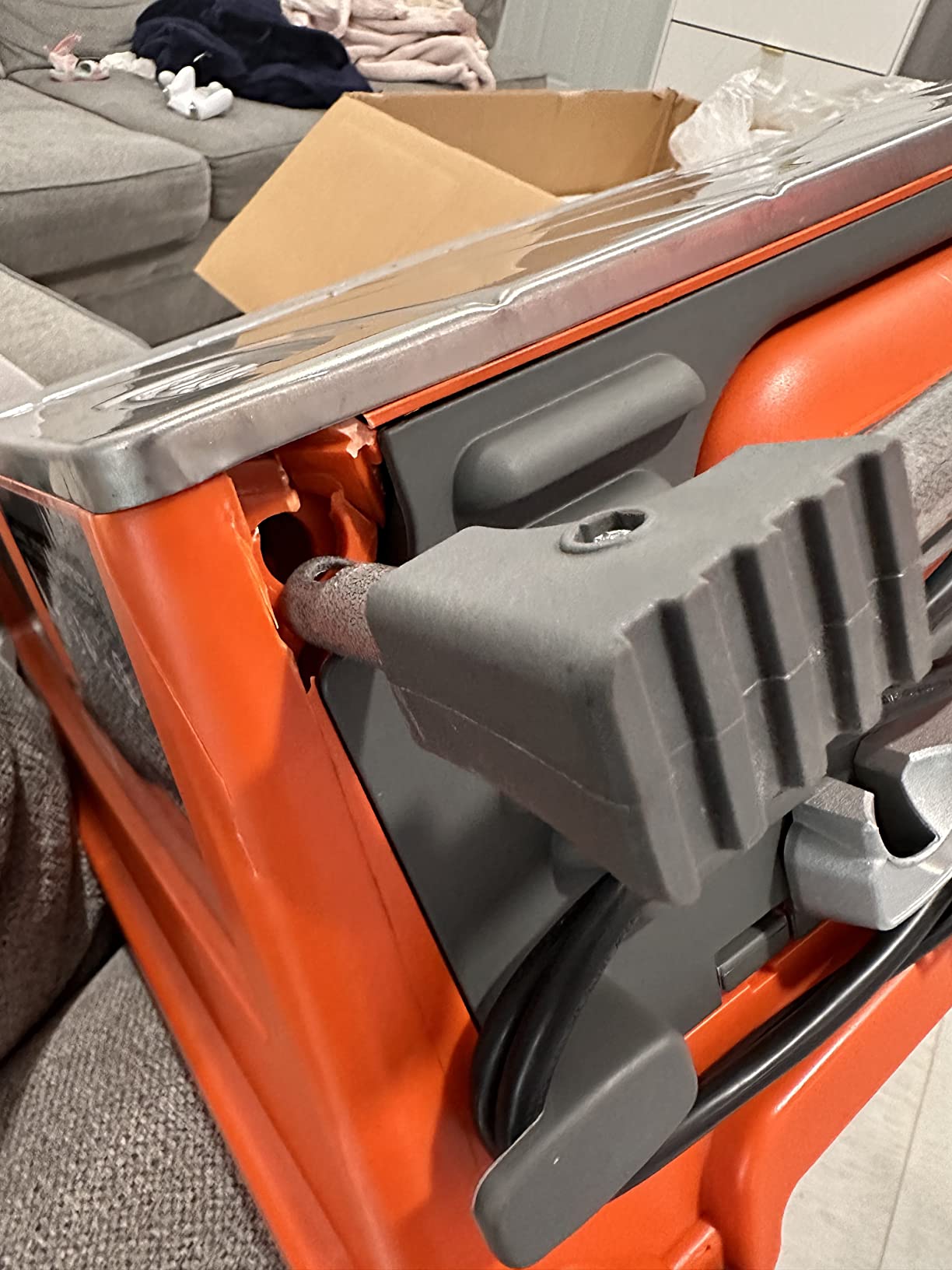 iQ Power Tools 7 Inch Dry Cut Bench/tabletop Tile Saw with Integrated Dust Control and Tru-Cut System customer photo 1