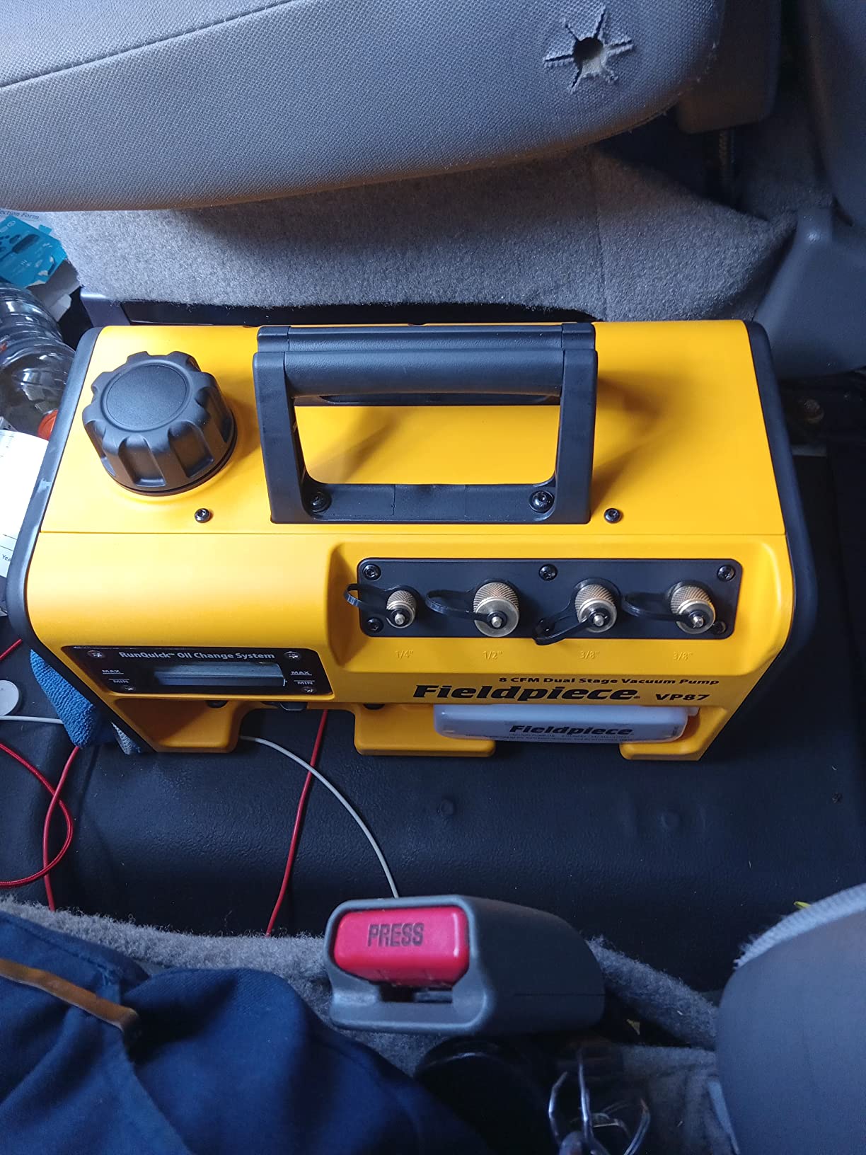 Fieldpiece VP87 Vacuum Pump - 8 CFM, 3/4 HP DC Motor, RunQuick Oil Change System - Portable - Professional HVAC Tool - A2L Compatible customer photo 1