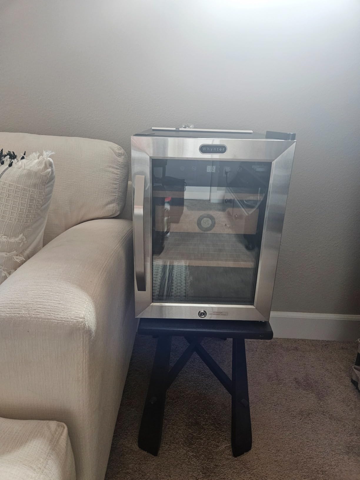 Whynter CHC-123DS 1.2 cu. ft. Stainless Steel Digital Control and Display Cigar Humidor with Spanish Cedar Shelves customer photo 2