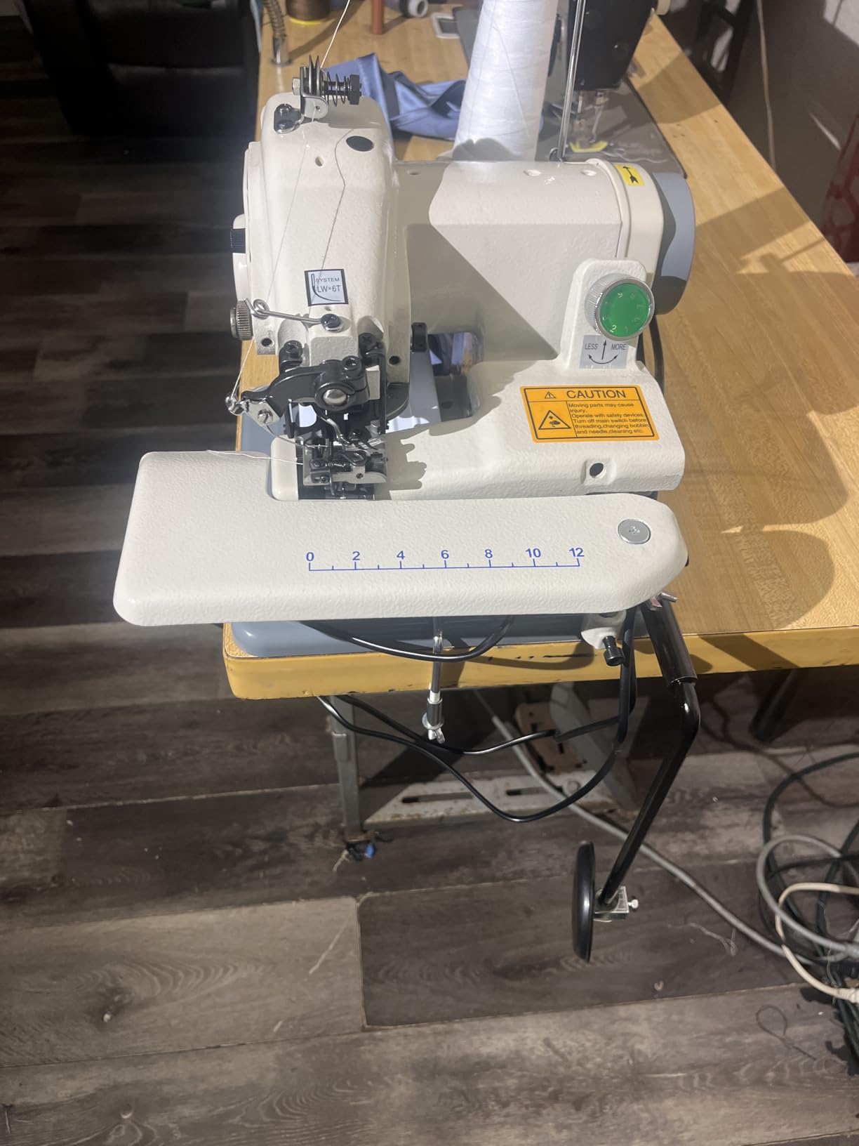 RM-500 Portable Sewing Machine, Seamless sewing, Wide Table, Blindstitch Sewing Machine, Desktop Blindstitch Hemmer, with 1 Needle, Sewing controller pedal customer photo 1