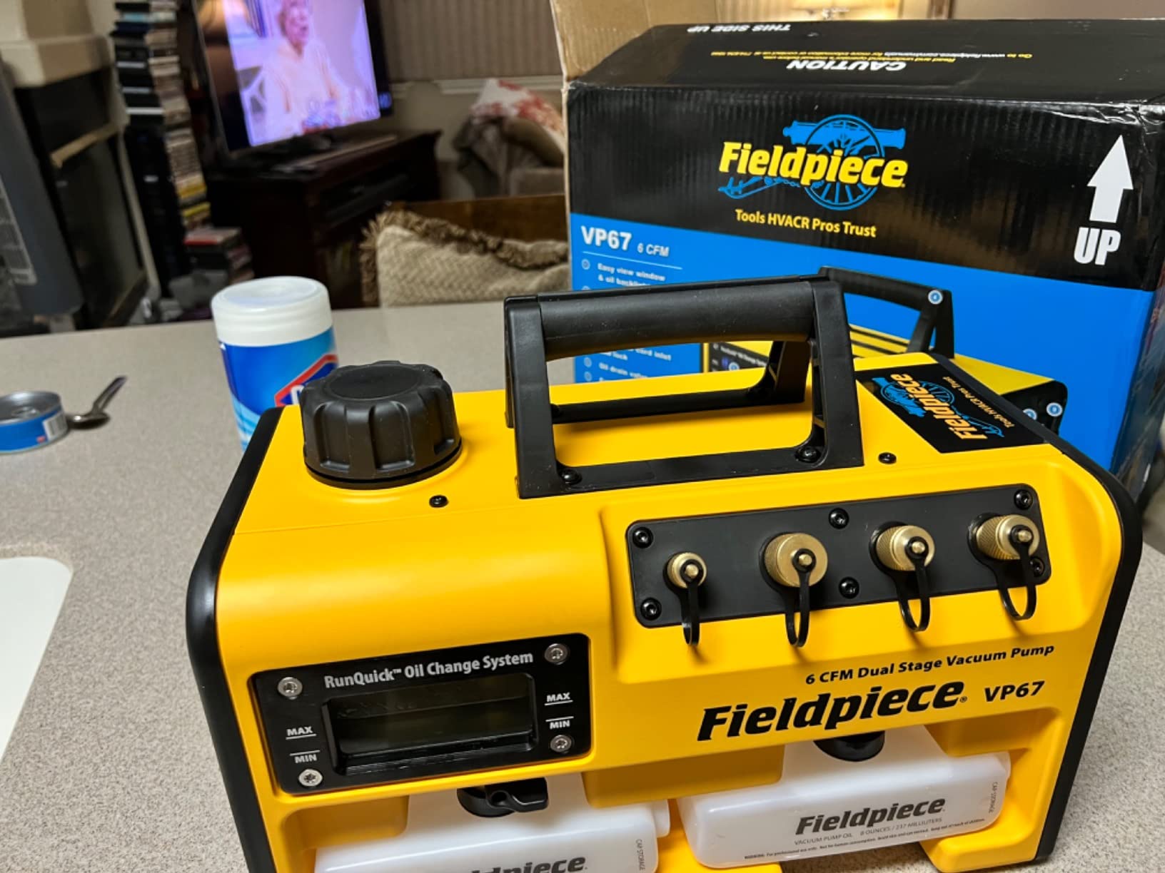 Fieldpiece VP67 Vacuum Pump - 6 CFM, 1/2 HP DC Motor, RunQuick Oil Change System - Portable - Professional HVAC Tool - A2L Compatible customer photo 1