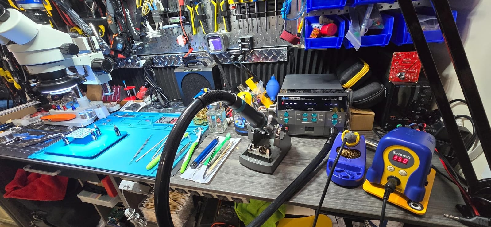SUGON 8620DX 110V Digital Hot Air Rework Station 1300W, 212℉-845℉ Adjustable Temperature C/F, 4 Memory Storage, 6 Air Nozzle, SMD Hot Air Station with Quick Change High Temperature Air Nozzle Bracket customer photo 1