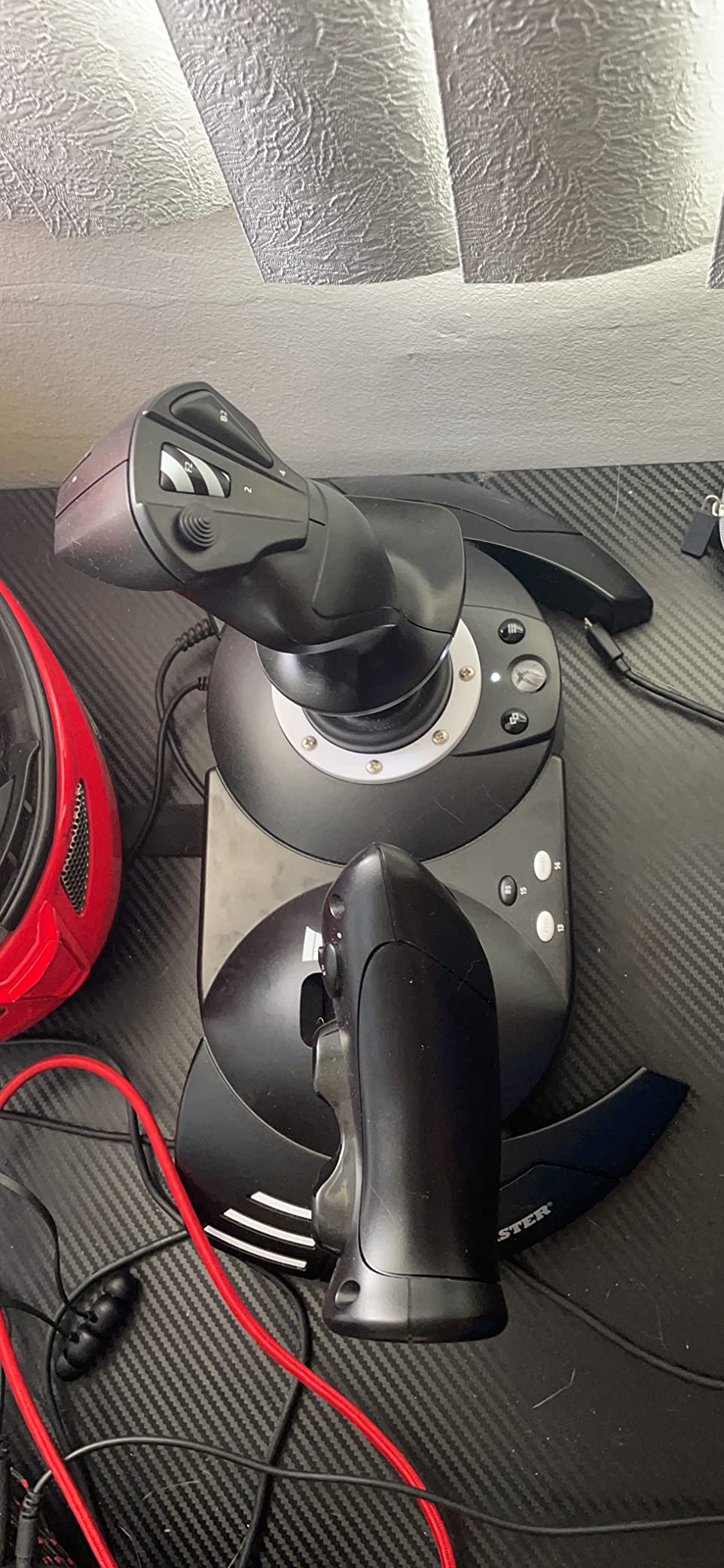 Thrustmaster T-Flight Full Kit HOTAS with Rudder Pedals - XBOX & PC | Hall-Effect joystick, 5 axes, 14 mappable buttons, detachable throttle, hat switch, adjustable resistance, for flight sims customer photo 1