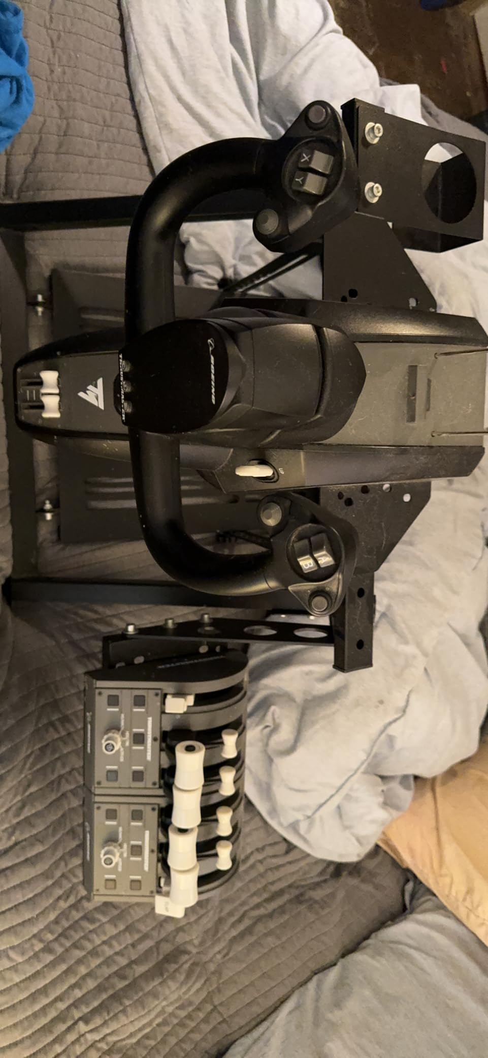 Thrustmaster TCA Quadrant Boeing Edition Throttle Add-On - XBOX & PC | Dual-engine levers, adjustable resistance, Hall-Effect sensors, 17 controls, autopilot functions, for flight sim cockpits customer photo 1