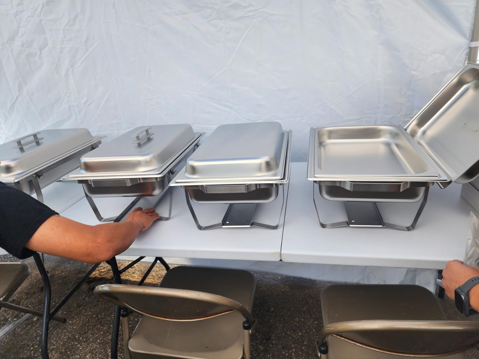 Alpha Living 4 Pack Chafing Dish Full Set - Stainless Steel Catering Chafer with Lids, Pans & Fuel Holders - Buffet Food Warmers for Parties, Events & Weddings - Alpine Gray Handles customer photo 2