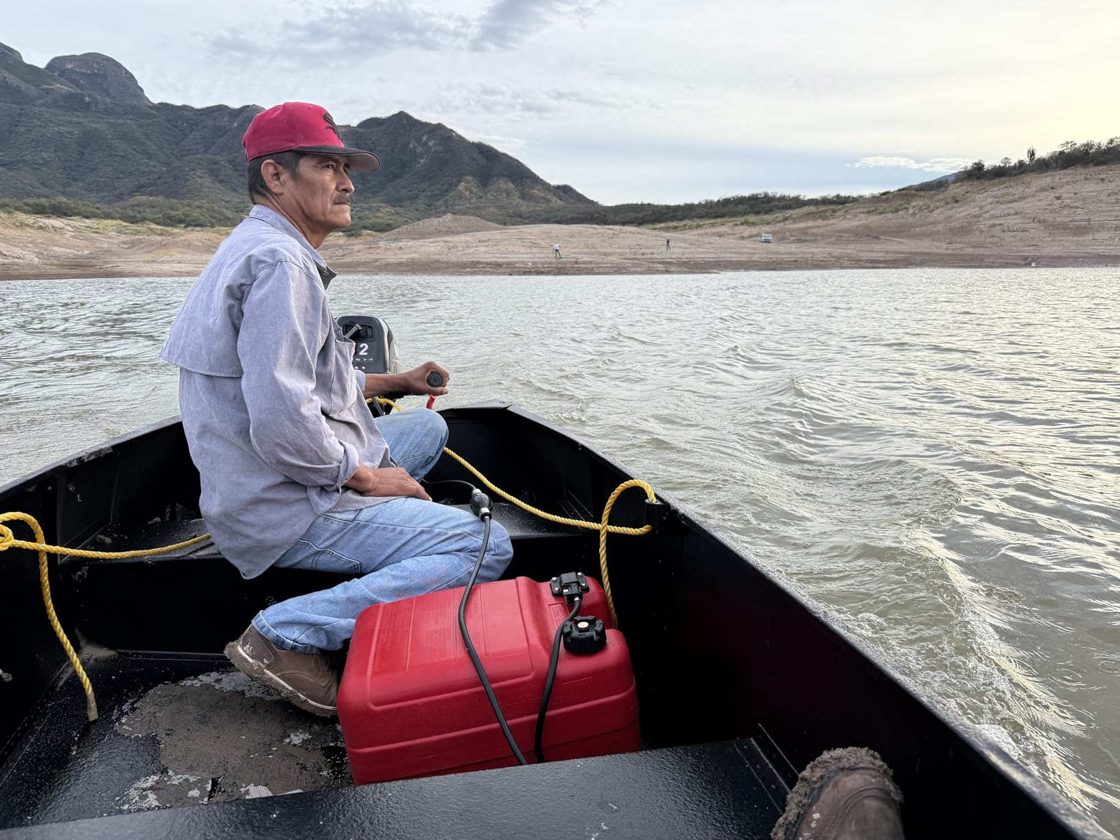 Short Shaft Outboard Motor, 2 Stroke 12 HP Outboard Boat Motor, 169CC Heavy Duty Fishing Boat Engine Marine Engine Tiller Control Motor with Water Cooling & CDI Ignition System customer photo 2