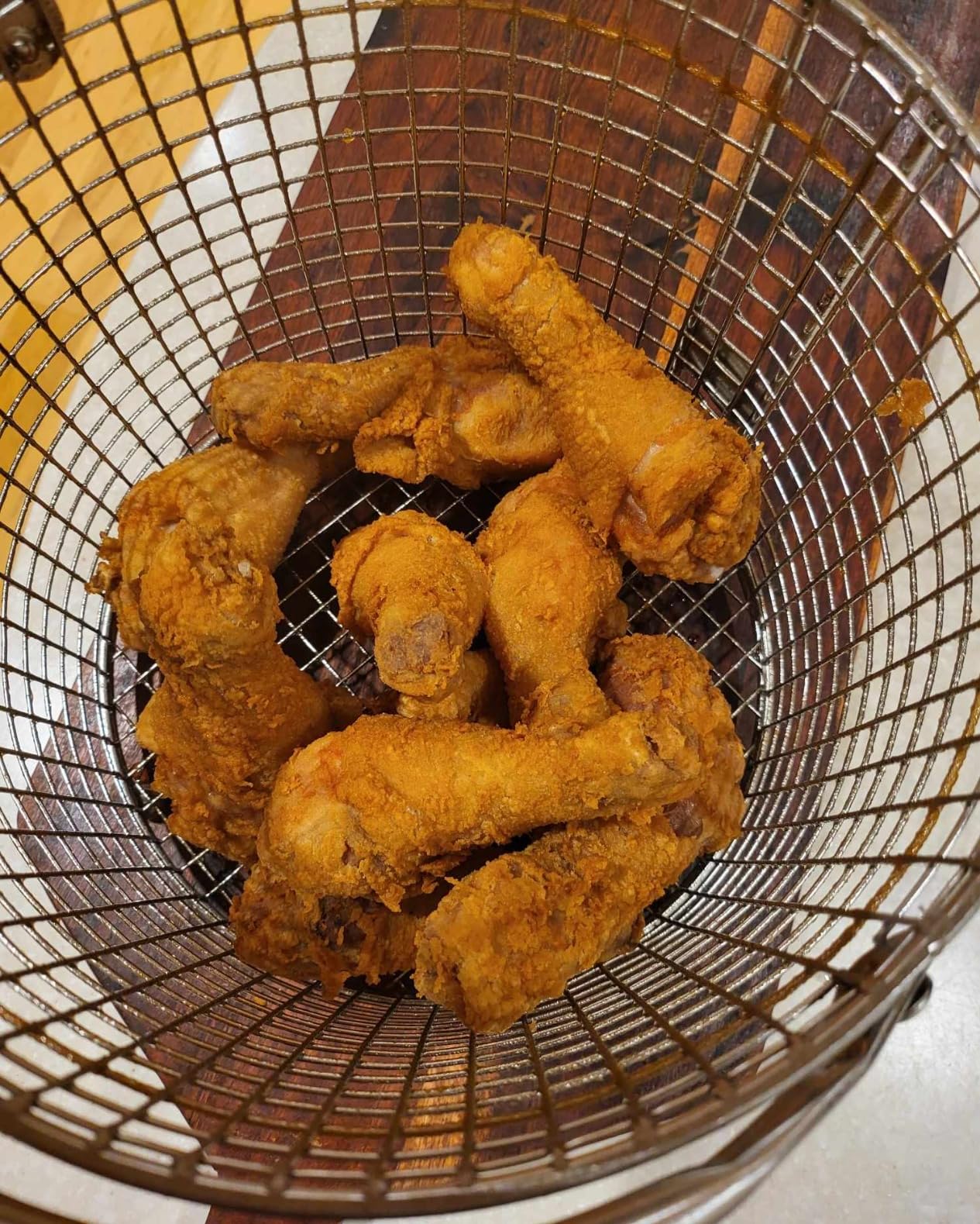 16L Electric Pressure Fryer,110V High-Pressure Chicken Fryer with Safety Features,Stainless Steel Healthy Countertop Deep Fryer for Crispy Fried Delicacies, Commercial-Grade Food Oven customer photo 1