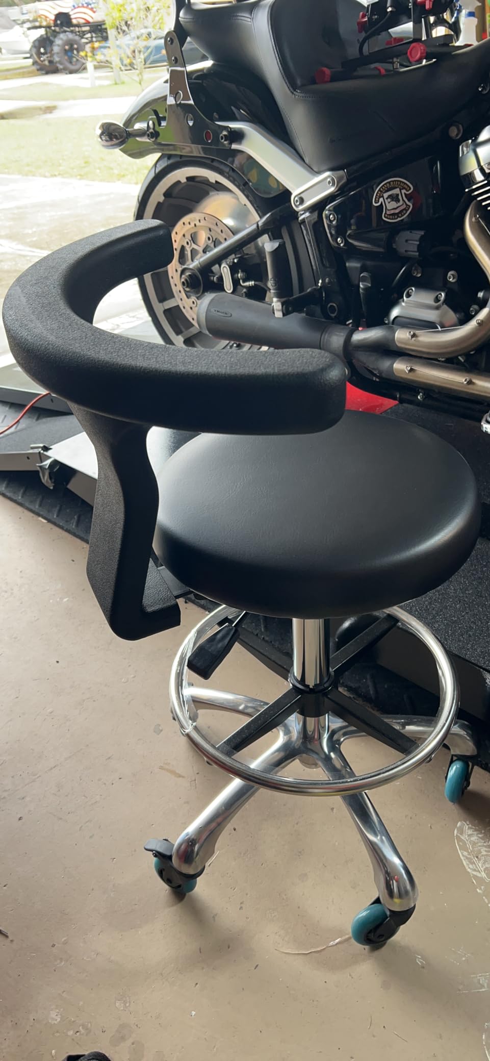 Rolling Stool Task Chair Drafting Adjustable with Wheels and Backrest Heavy Duty for Office Kitchen Medical Dentist Shop Lab and Home (with Footrest) customer photo 1