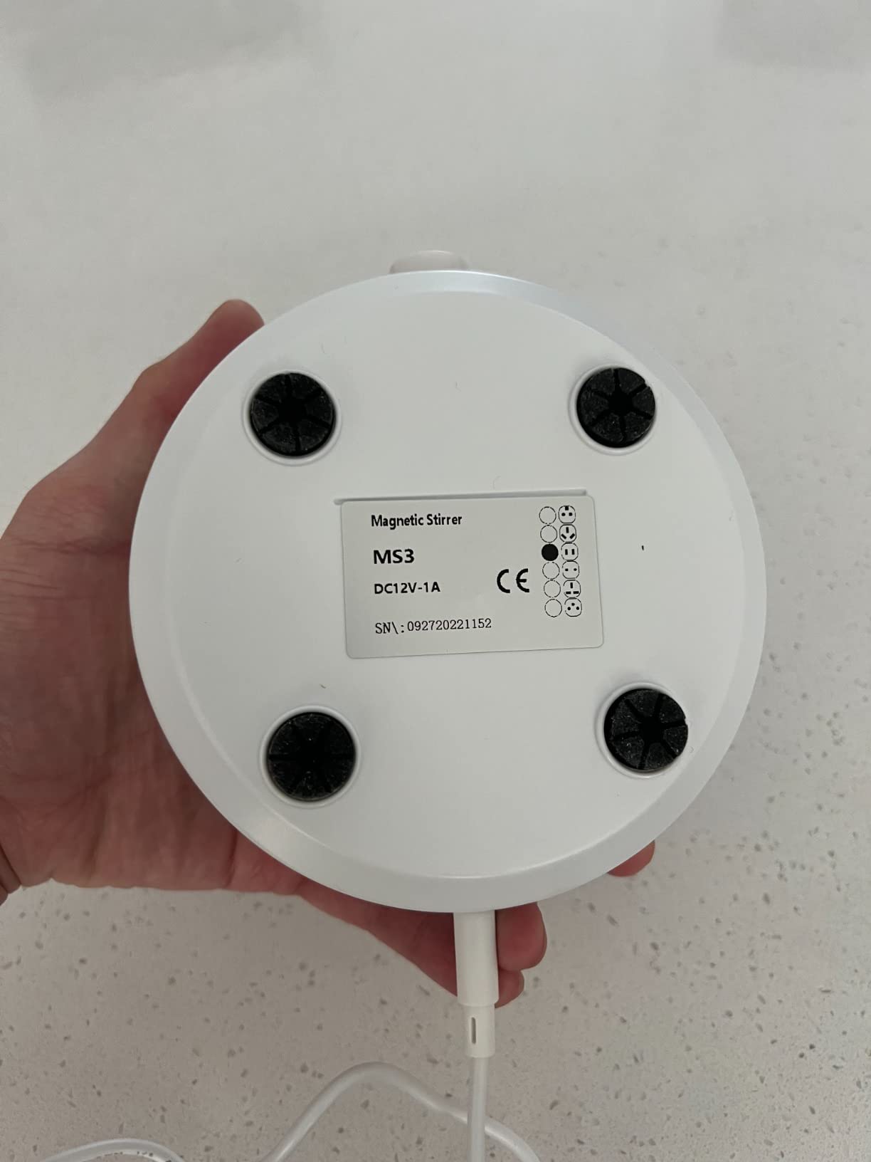LAB FISH MS3 Magnetic Stirrer Mixer Stir Plate, 1800RPM, 3000ml Capacity, Includes 1 Stir Bar, Compact Design for Lab and Homebrew Mixing customer photo 1