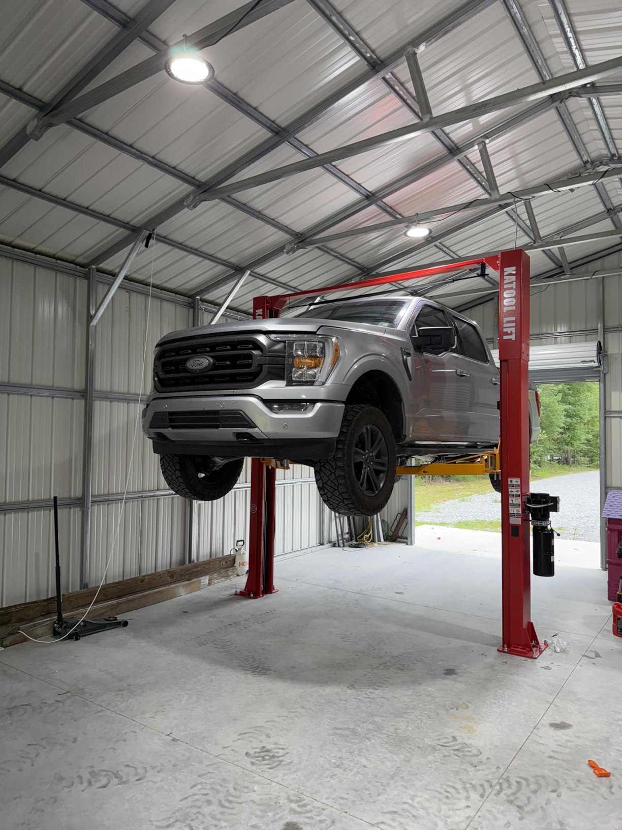 KATOOL 2 Post Car Lift 2 Post Lift Car Lift Shop Garage (M110) customer photo 2
