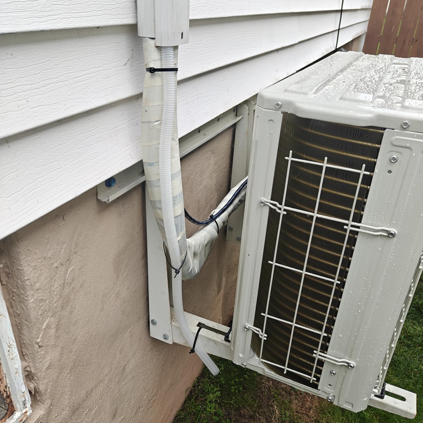 COSTWAY 12000BTU Mini Split Air Conditioner & Heater customer photo 1