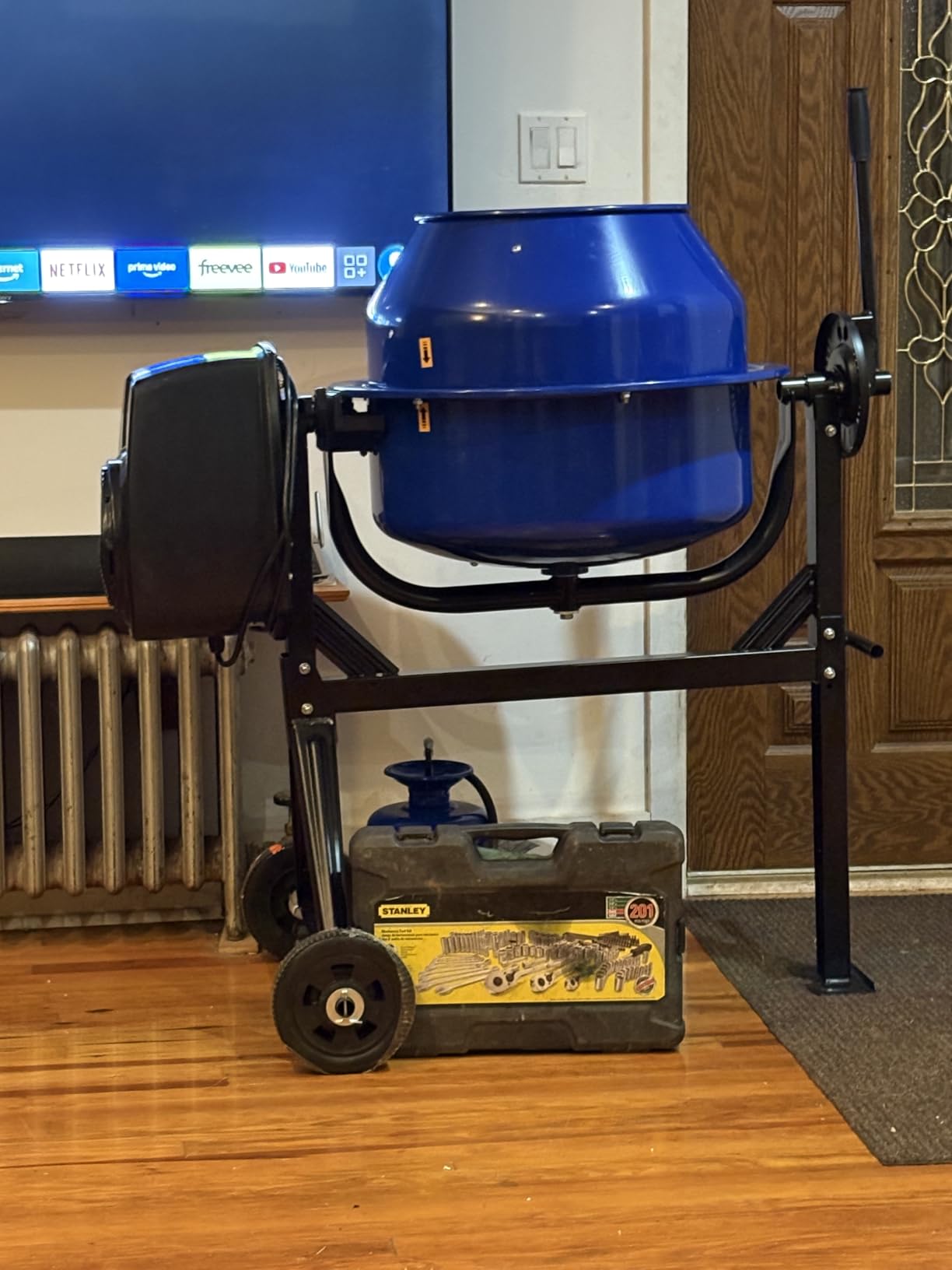 BILT HARD Electric Cement Mixer, 4 Cubic Ft. 550W Portable Concrete Mixer Machine, Wheelbarrow Cement Mixing Tools for Stucco customer photo 1