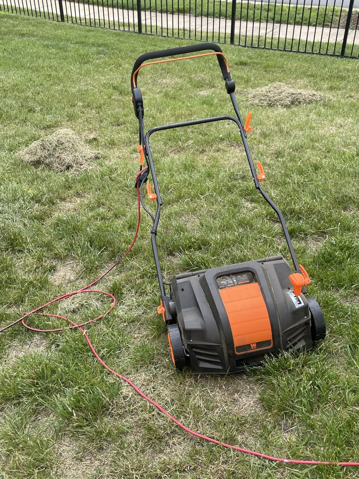 WEN DT1516 16-Inch 15-Amp 2-in-1 Electric Dethatcher and Scarifier with Collection Bag customer photo 2